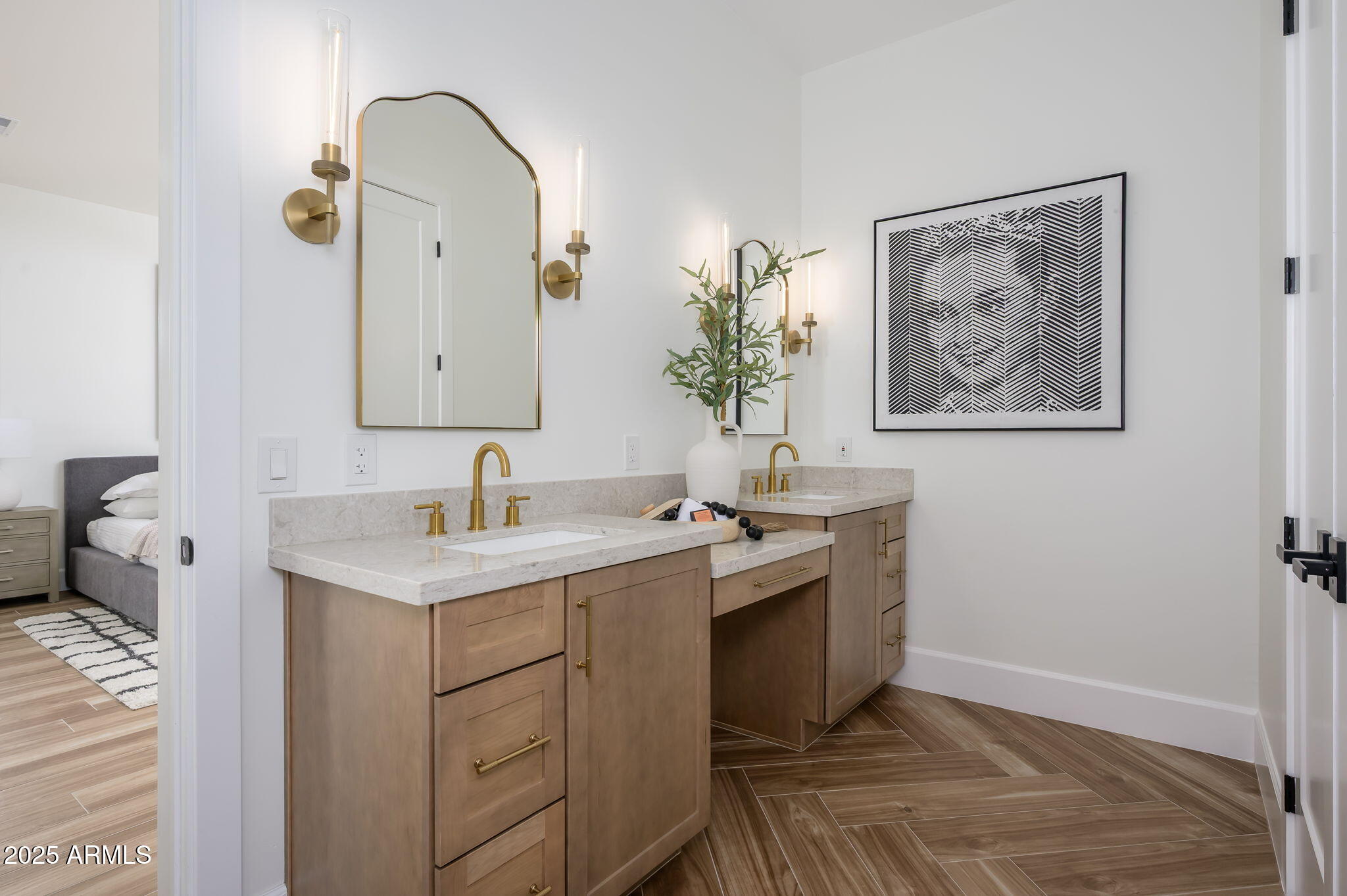 Mesa, Arizona, 85215, United States, 5 Bedrooms Bedrooms, ,6 BathroomsBathrooms,Residential,Active,2007302