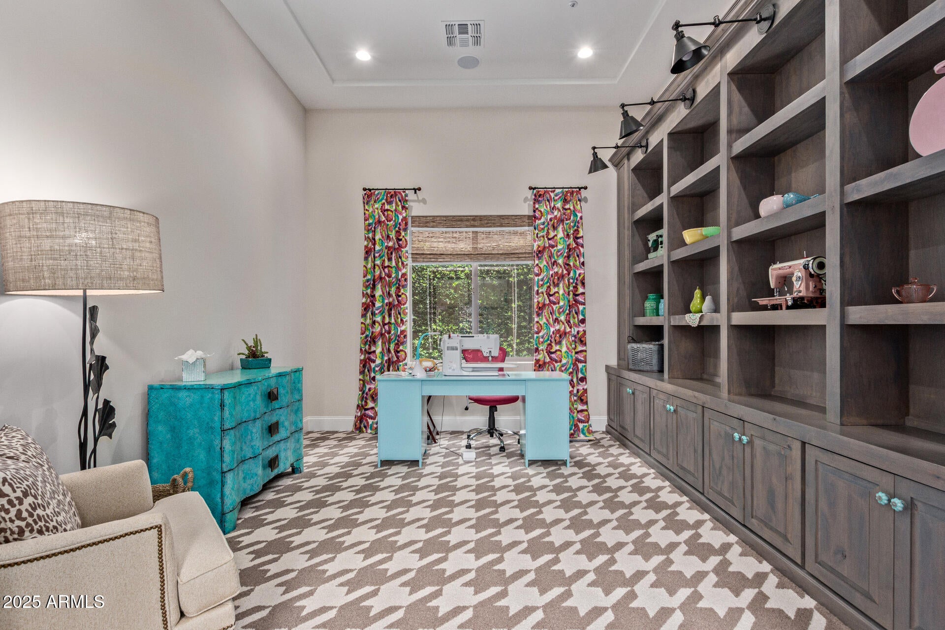 Scottsdale, Arizona, 85255, United States, 4 Bedrooms Bedrooms, ,5 BathroomsBathrooms,Residential,Active,2003543