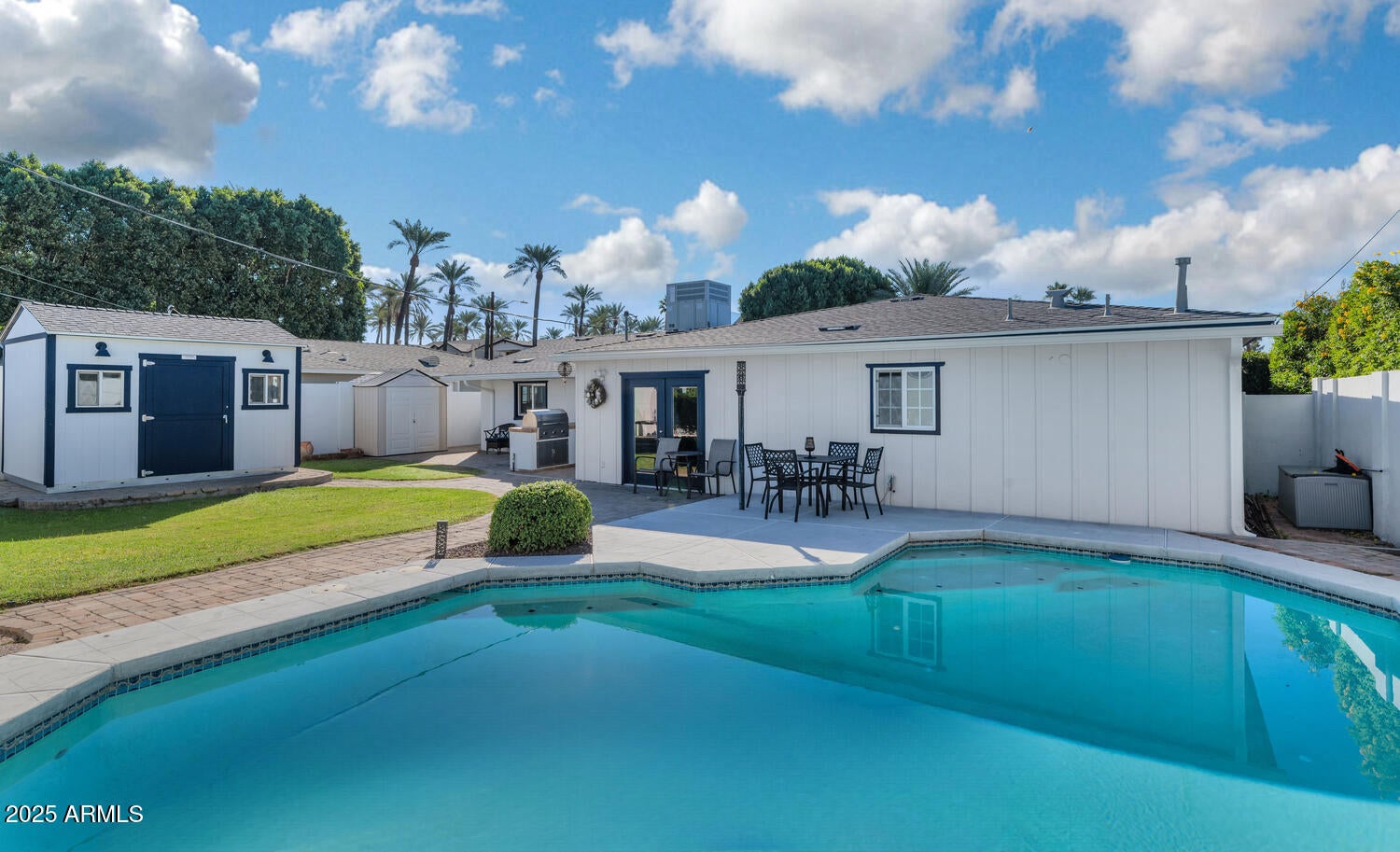 Phoenix, Arizona, 85018, United States, 4 Bedrooms Bedrooms, ,3 BathroomsBathrooms,Residential,Active,1990035