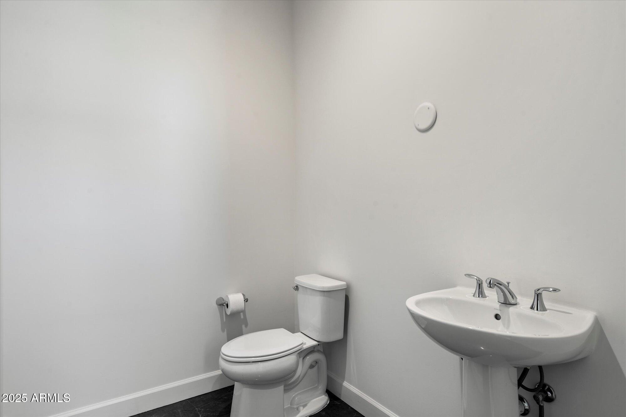 Queen Creek, Arizona, 85142, United States, 3 Bedrooms Bedrooms, ,4 BathroomsBathrooms,Residential,Active,1909837