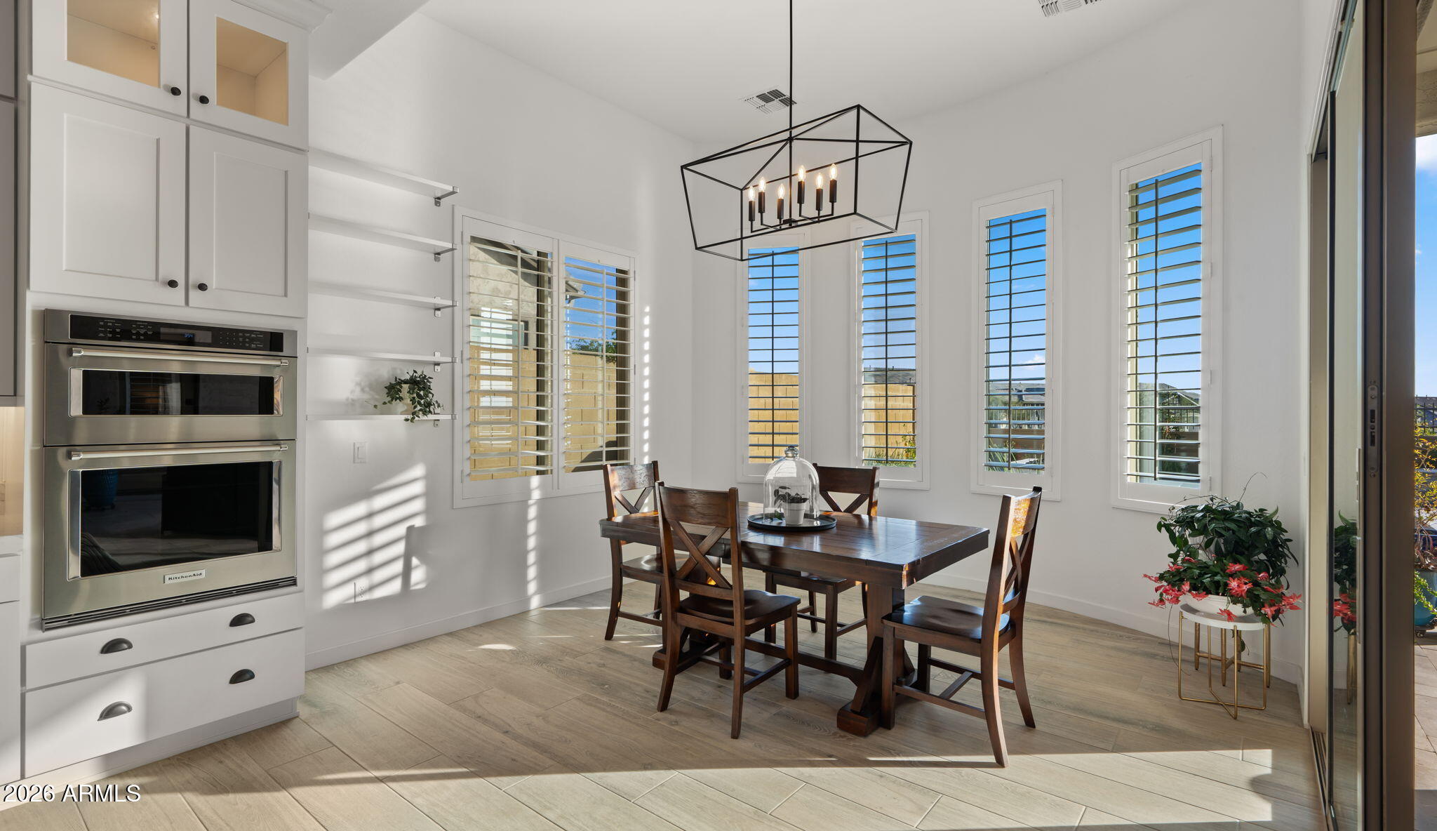 Mesa, Arizona, 85207, United States, 4 Bedrooms Bedrooms, ,4 BathroomsBathrooms,Residential,Active,2012205