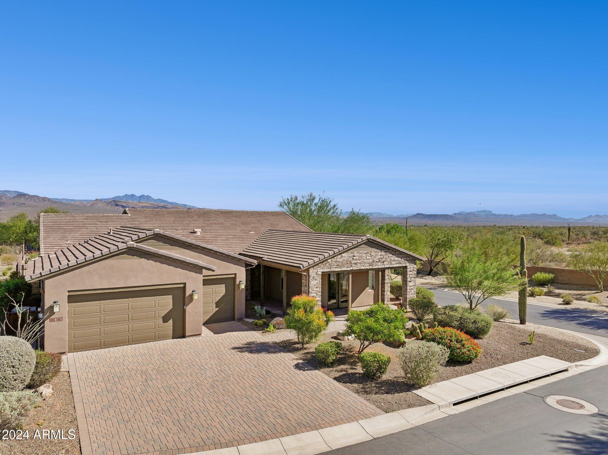 Rio Verde, Arizona, 85263, United States, 3 Bedrooms Bedrooms, ,4 BathroomsBathrooms,Residential,Active,1926665