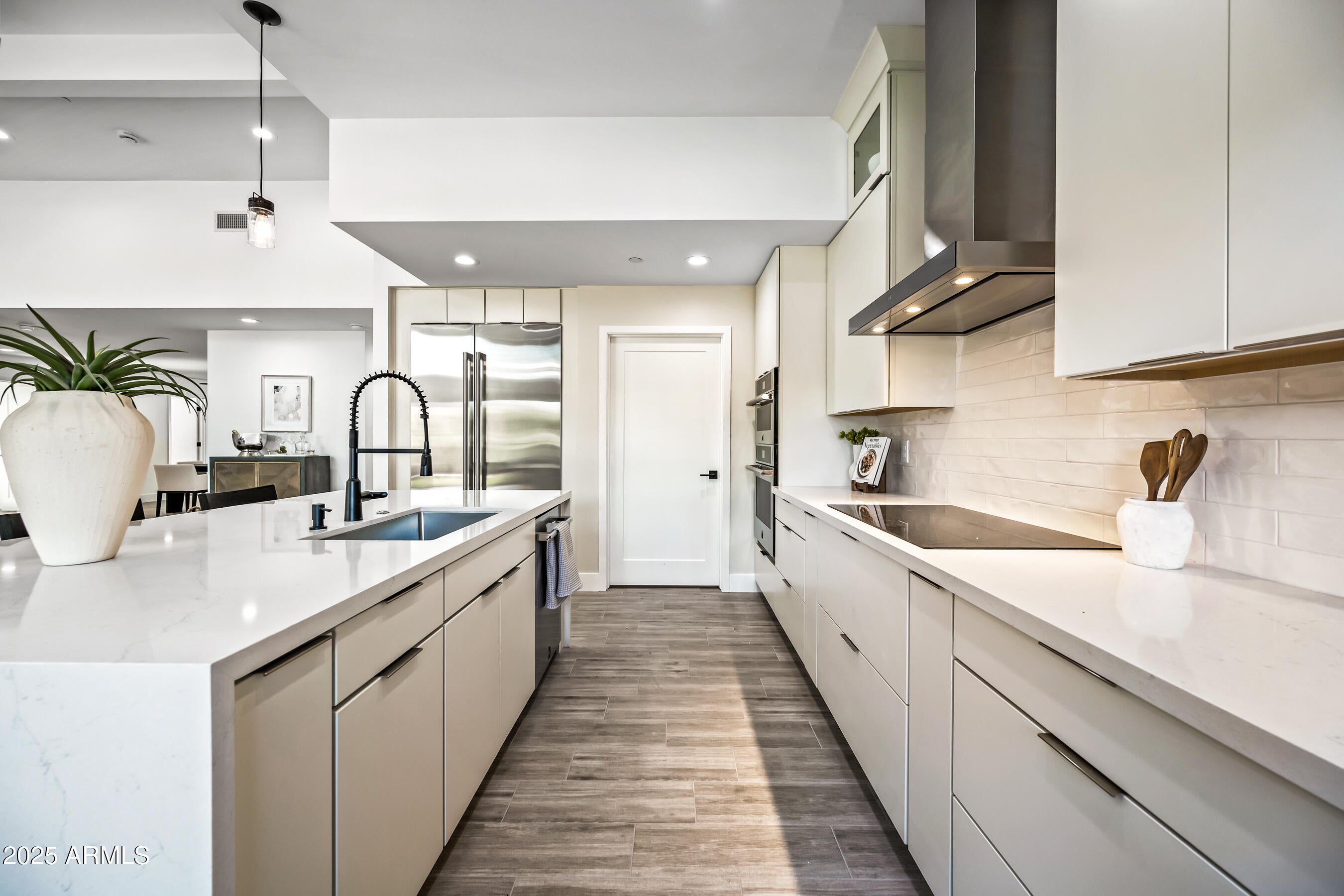 Scottsdale, Arizona, 85258, United States, 4 Bedrooms Bedrooms, ,4 BathroomsBathrooms,Residential,Active,1994950