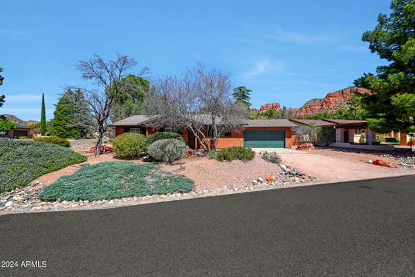 200 MOONS VIEW RD, SEDONA, AZ 86351, photo 4 of 52