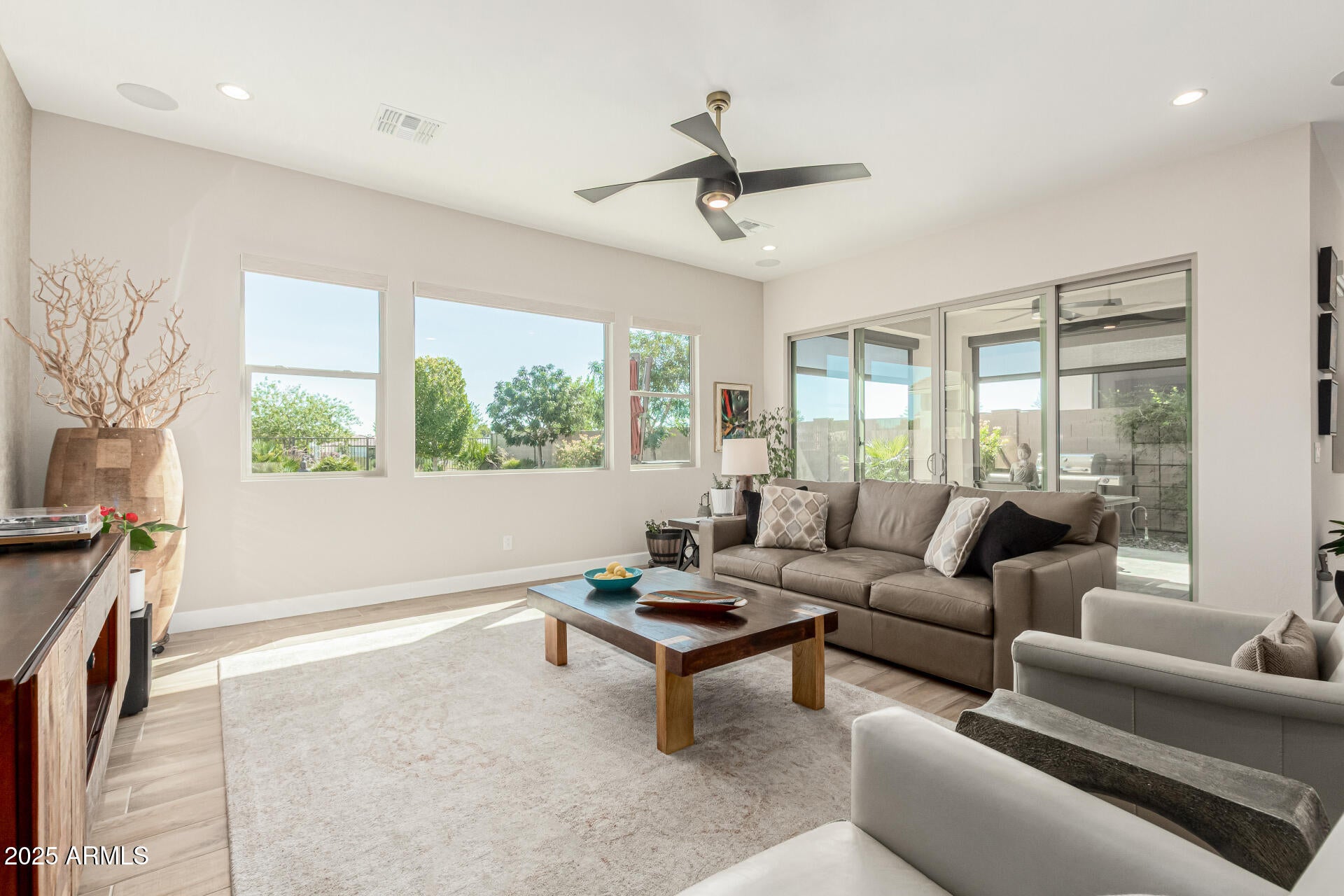 Surprise, Arizona, 85388, United States, 2 Bedrooms Bedrooms, ,3 BathroomsBathrooms,Residential,Active,1953981