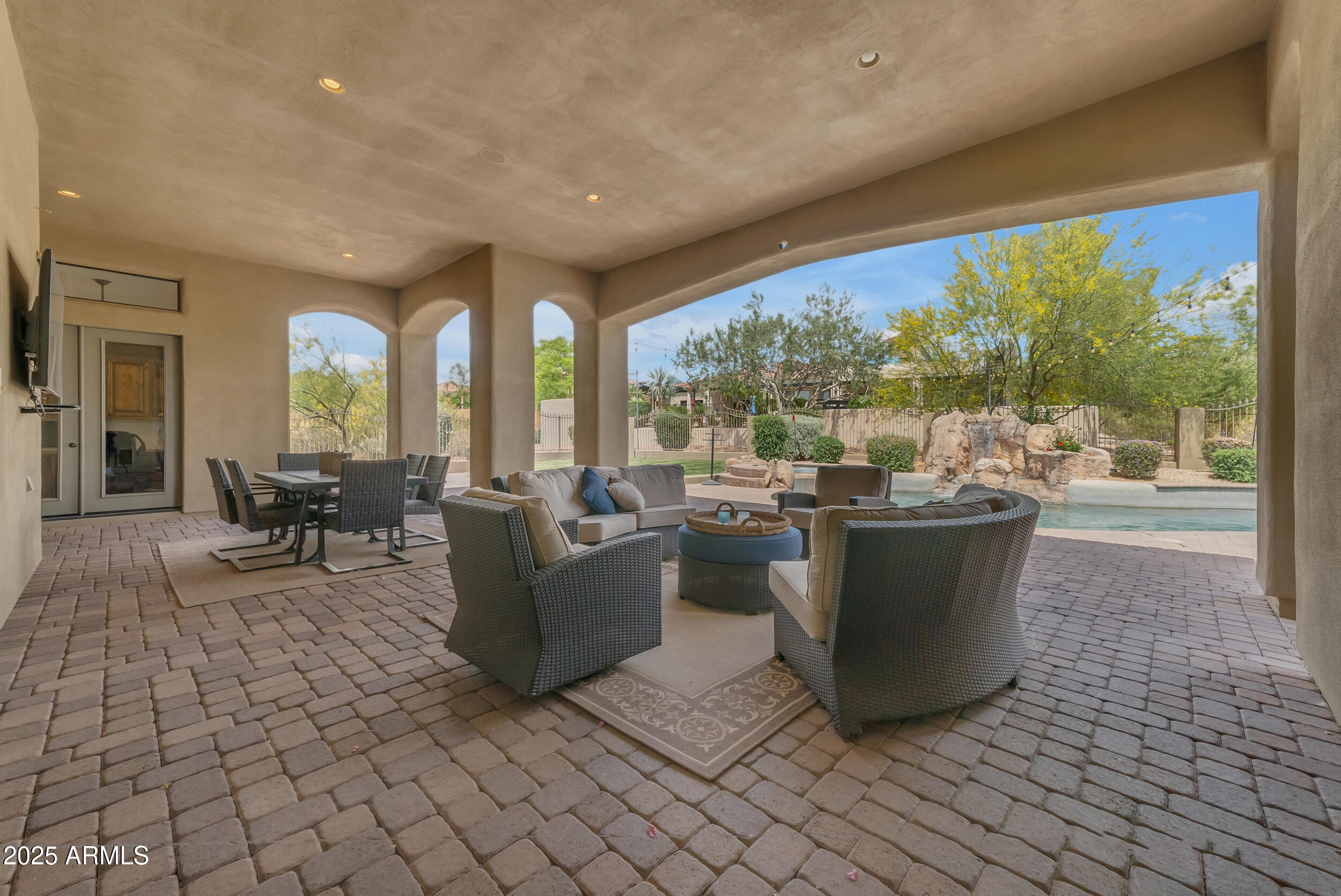 Mesa, Arizona, 85207, United States, 4 Bedrooms Bedrooms, ,3 BathroomsBathrooms,Residential,Active,1798058