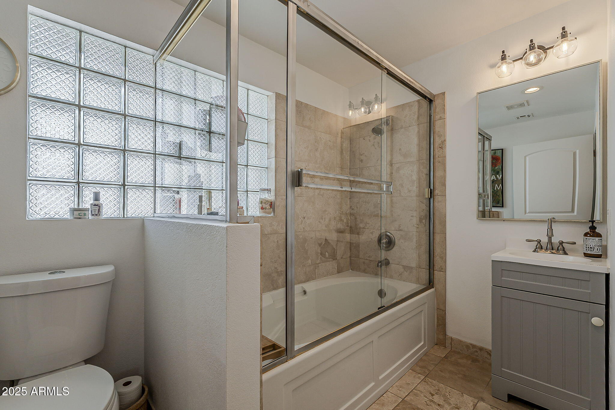 Phoenix, Arizona, 85020, United States, 4 Bedrooms Bedrooms, ,4 BathroomsBathrooms,Residential,Active,1946320