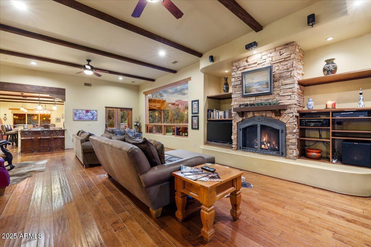 Sedona, Arizona, 86351, United States, 5 Bedrooms Bedrooms, ,5 BathroomsBathrooms,Residential,Active,1951787