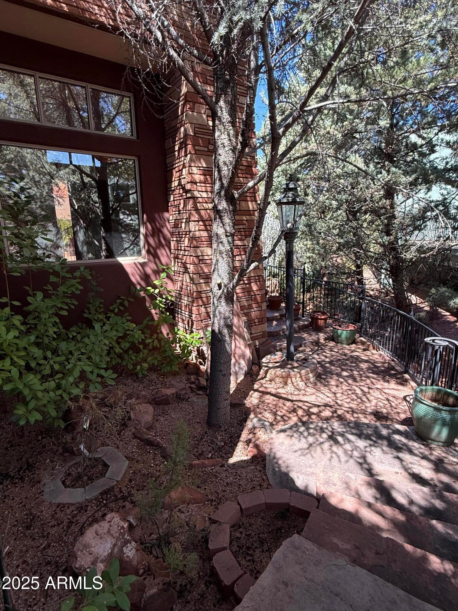 Sedona, Arizona, 86336, United States, 3 Bedrooms Bedrooms, ,3 BathroomsBathrooms,Residential,Active,1944285