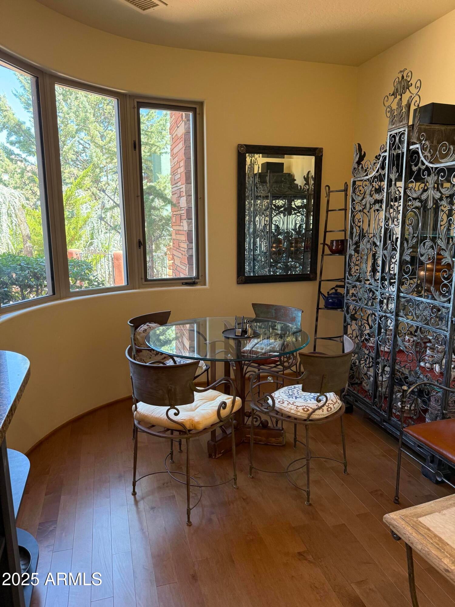 Sedona, Arizona, 86336, United States, 3 Bedrooms Bedrooms, ,3 BathroomsBathrooms,Residential,Active,1944285