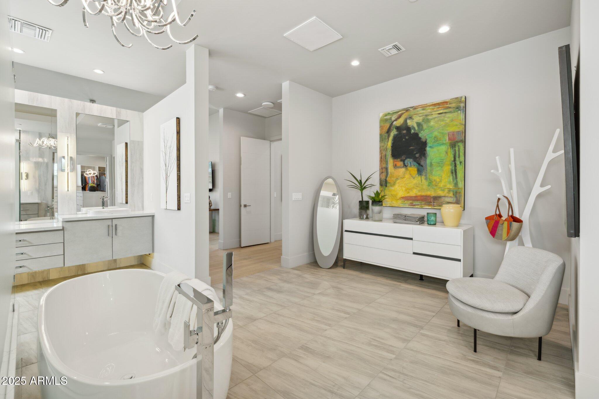 Fountain Hills, Arizona, 85268, United States, 4 Bedrooms Bedrooms, ,5 BathroomsBathrooms,Residential,Active,1951802