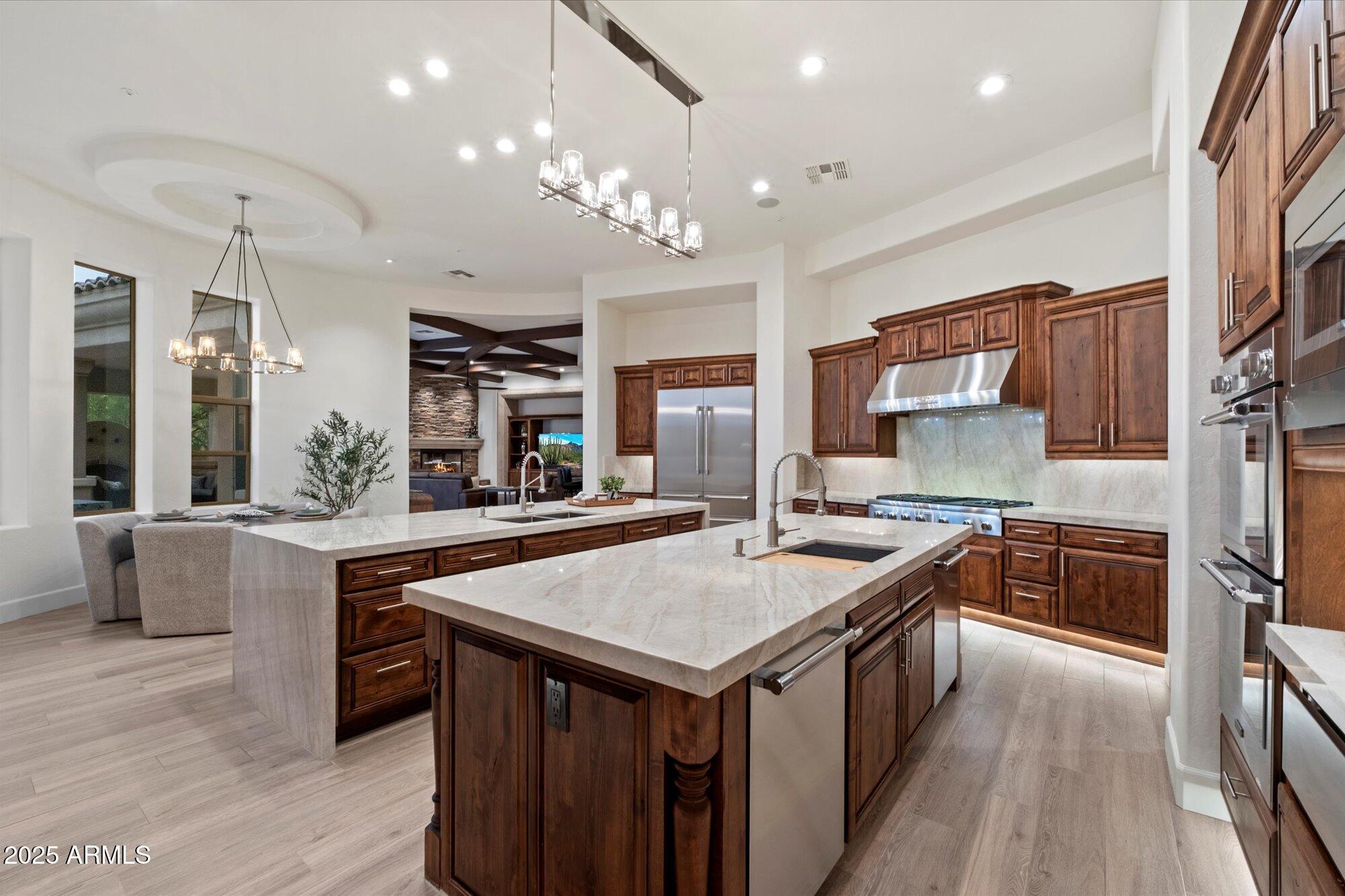 Scottsdale, Arizona, 85266, United States, 5 Bedrooms Bedrooms, ,7 BathroomsBathrooms,Residential,Active,1914791