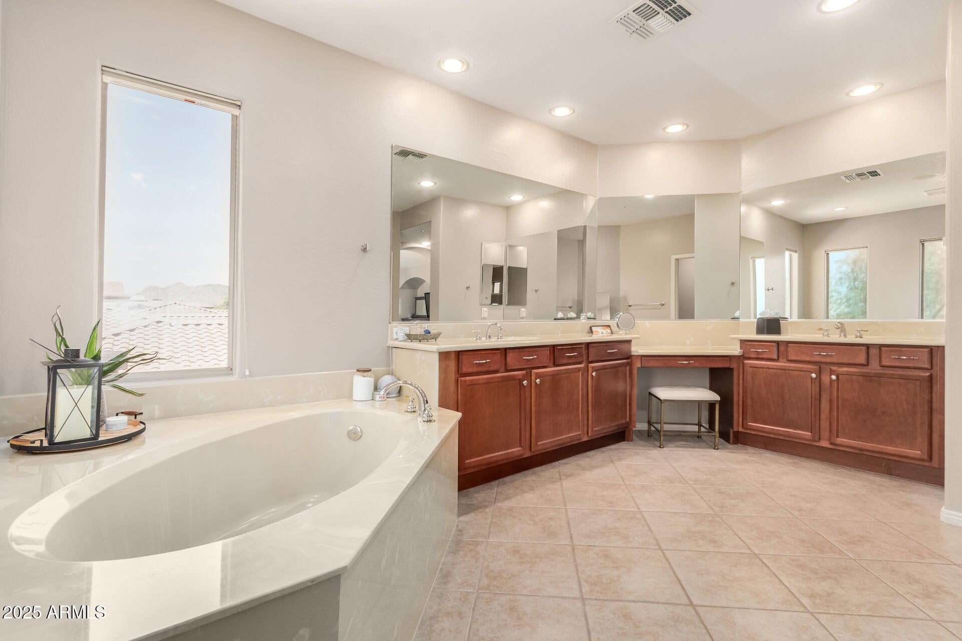 Phoenix, Arizona, 85085, United States, 5 Bedrooms Bedrooms, ,4 BathroomsBathrooms,Residential,Active,1959961