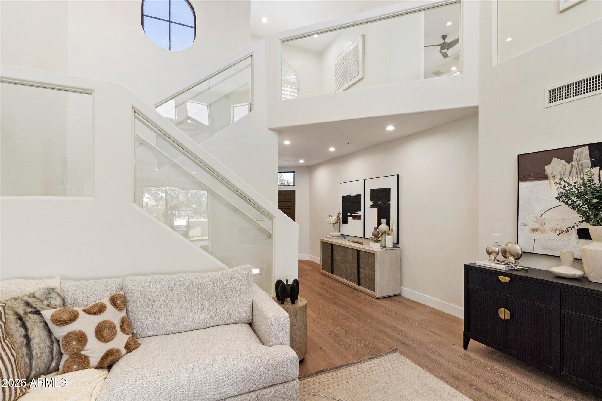 Scottsdale, Arizona, 85250, United States, 4 Bedrooms Bedrooms, ,3 BathroomsBathrooms,Residential,Active,2007185