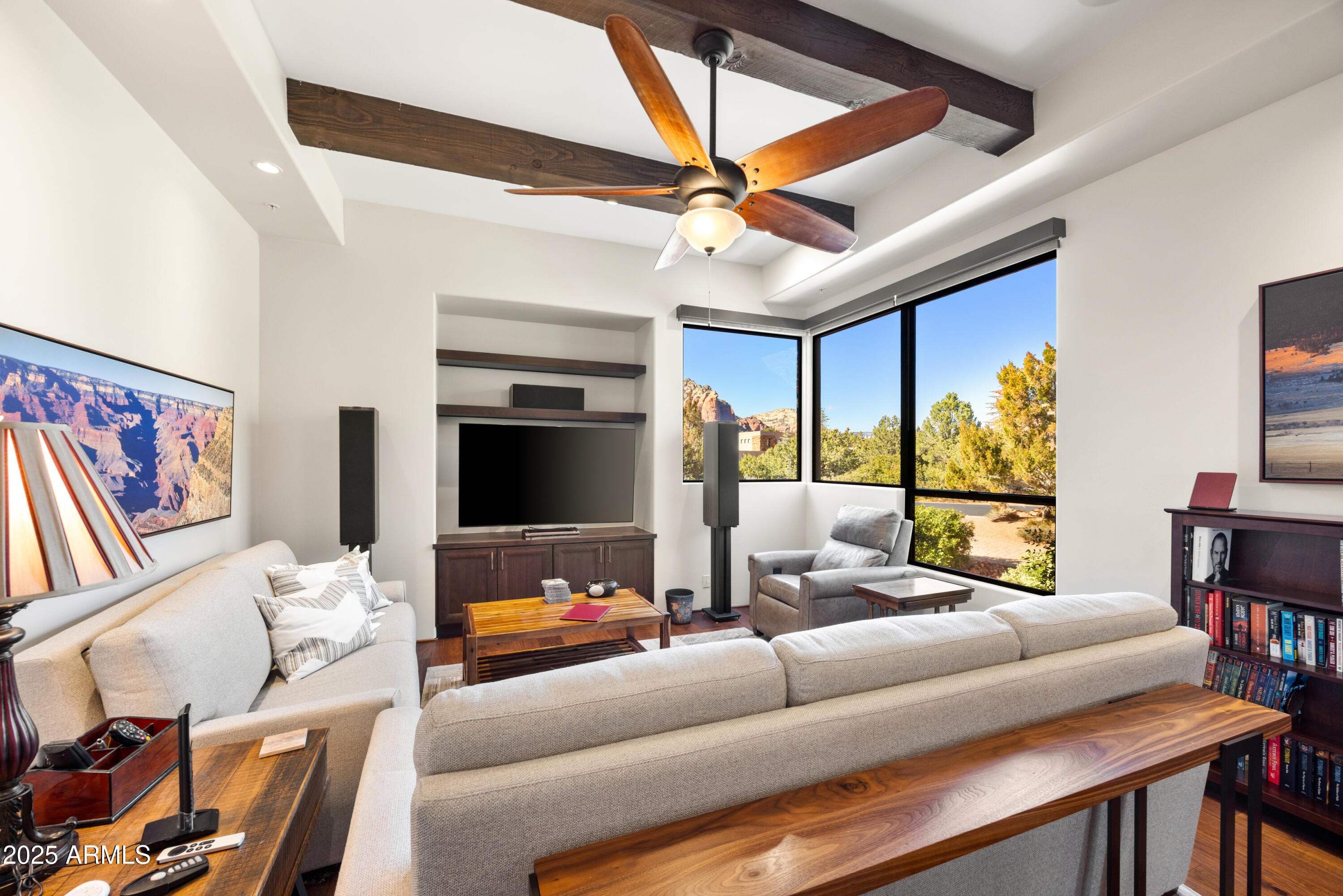 Sedona, Arizona, 86336, United States, 3 Bedrooms Bedrooms, ,4 BathroomsBathrooms,Residential,Active,1971787