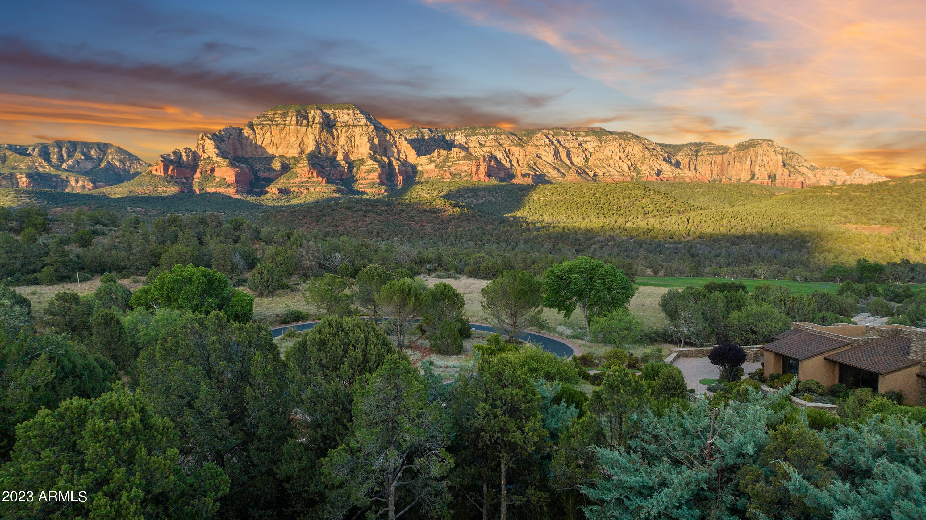 Sedona, Arizona, 86336, United States, 4 Bedrooms Bedrooms, ,6 BathroomsBathrooms,Residential,Active,1945095