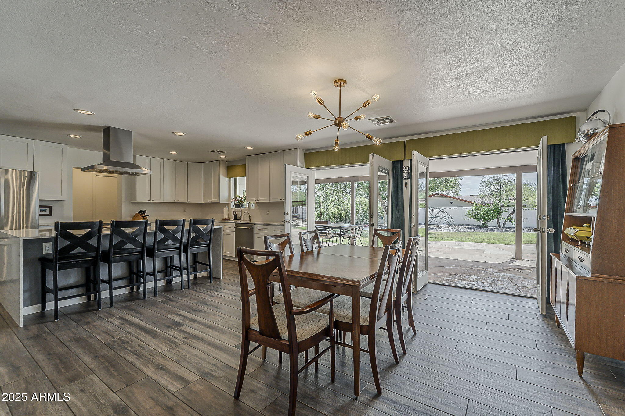 Phoenix, Arizona, 85020, United States, 4 Bedrooms Bedrooms, ,4 BathroomsBathrooms,Residential,Active,1946320