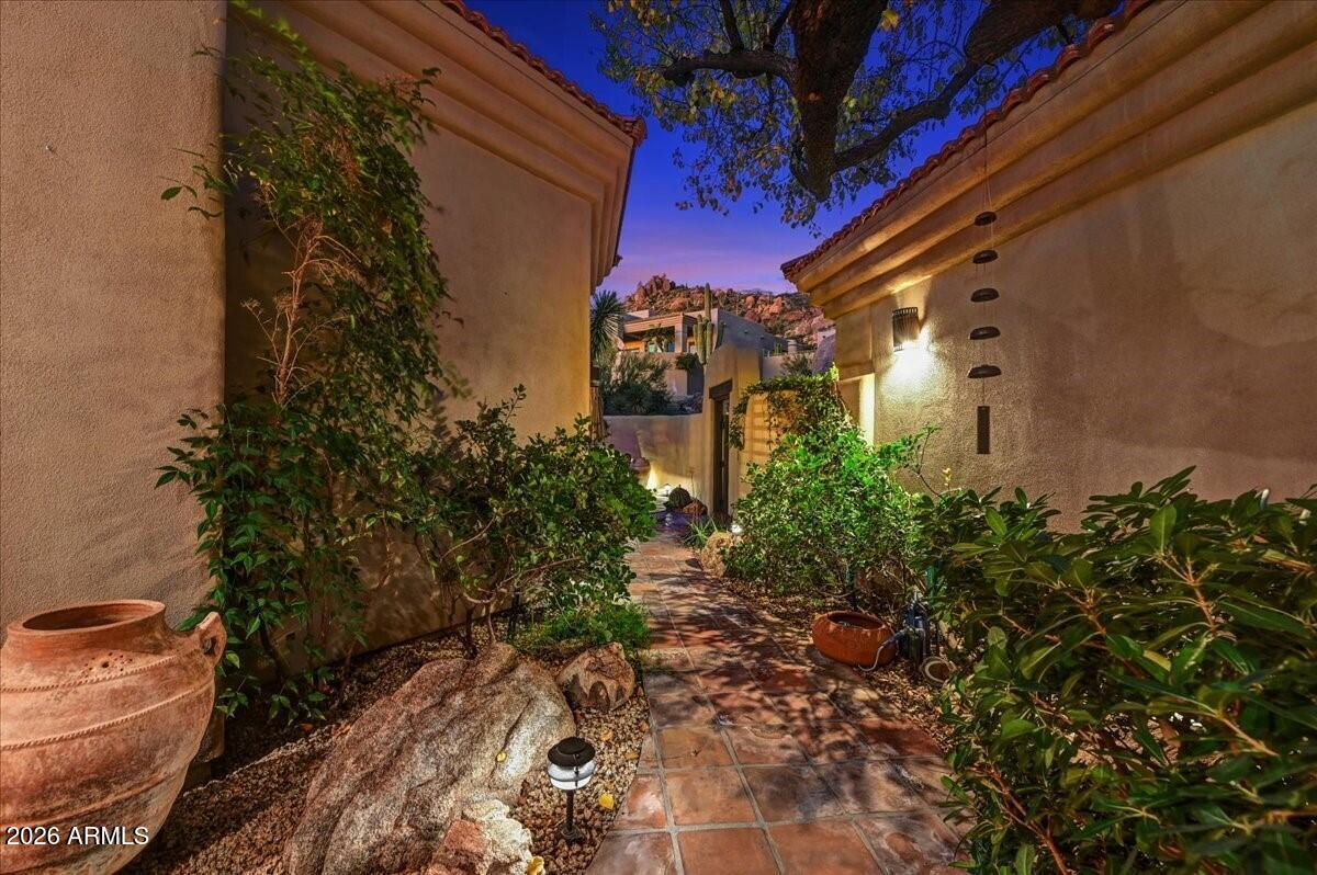 Scottsdale, Arizona, 85255, United States, 3 Bedrooms Bedrooms, ,4 BathroomsBathrooms,Residential,Active,2012496