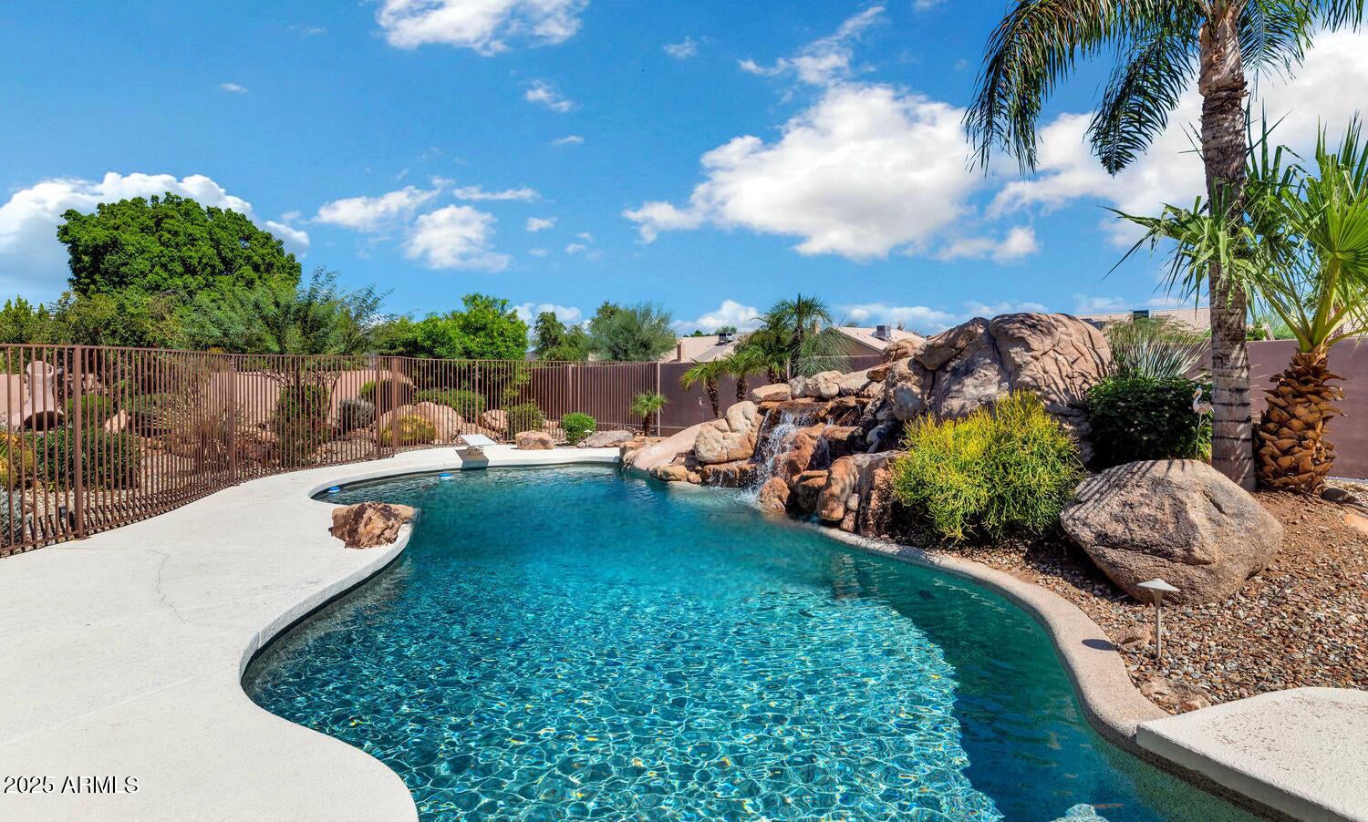Glendale, Arizona, 85310, United States, 4 Bedrooms Bedrooms, ,4 BathroomsBathrooms,Residential,Active,1953274