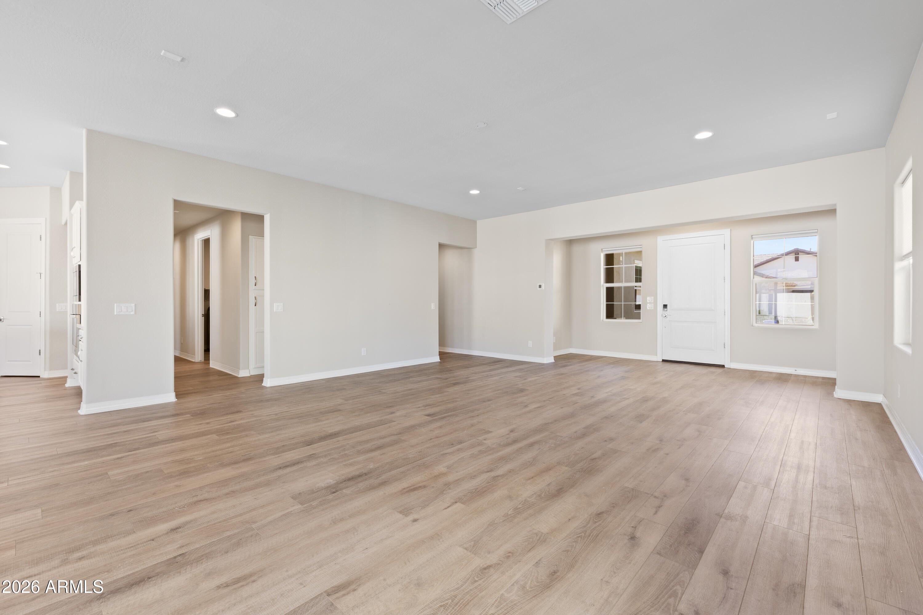 Cave Creek, Arizona, 85331, United States, 4 Bedrooms Bedrooms, ,4 BathroomsBathrooms,Residential,Active,2011415