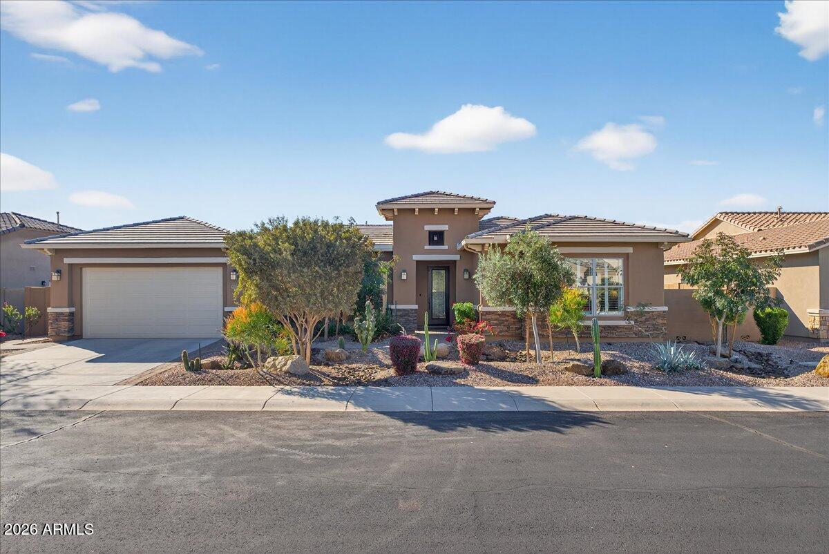 Goodyear, Arizona, 85338, United States, 5 Bedrooms Bedrooms, ,4 BathroomsBathrooms,Residential,Active,2030981
