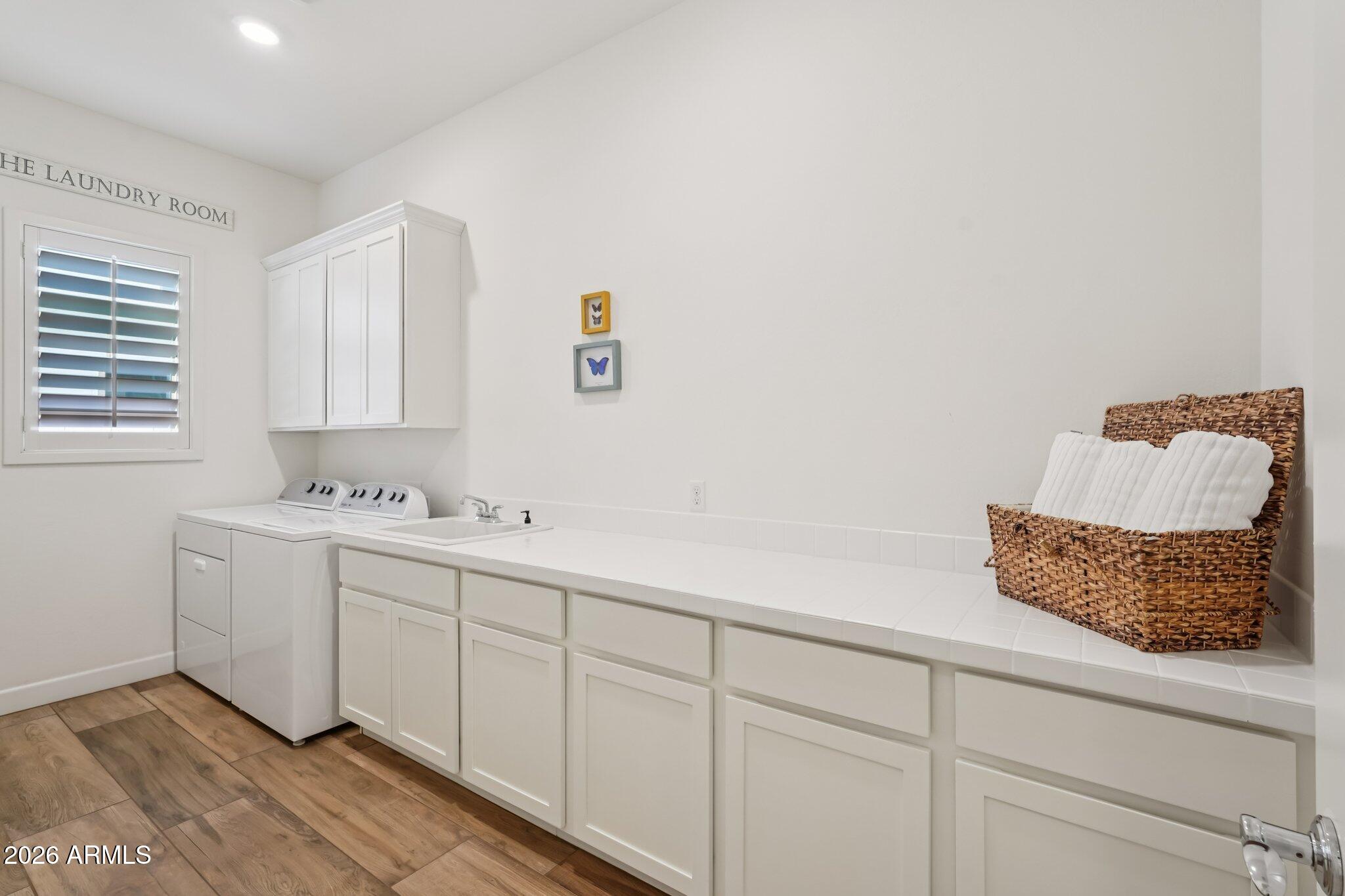 Peoria, Arizona, 85383, United States, 4 Bedrooms Bedrooms, ,4 BathroomsBathrooms,Residential,Active,2012902