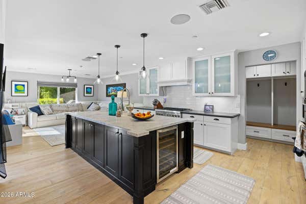 4008 N 65TH PL, SCOTTSDALE, AZ 85251, photo 3 of 31