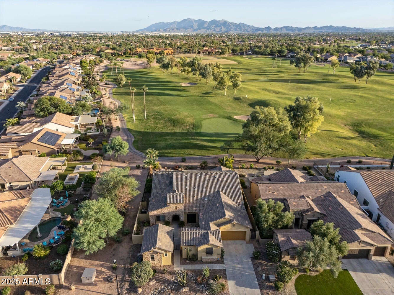 Goodyear, Arizona, 85395, United States, 4 Bedrooms Bedrooms, ,4 BathroomsBathrooms,Residential,Pending,1969760