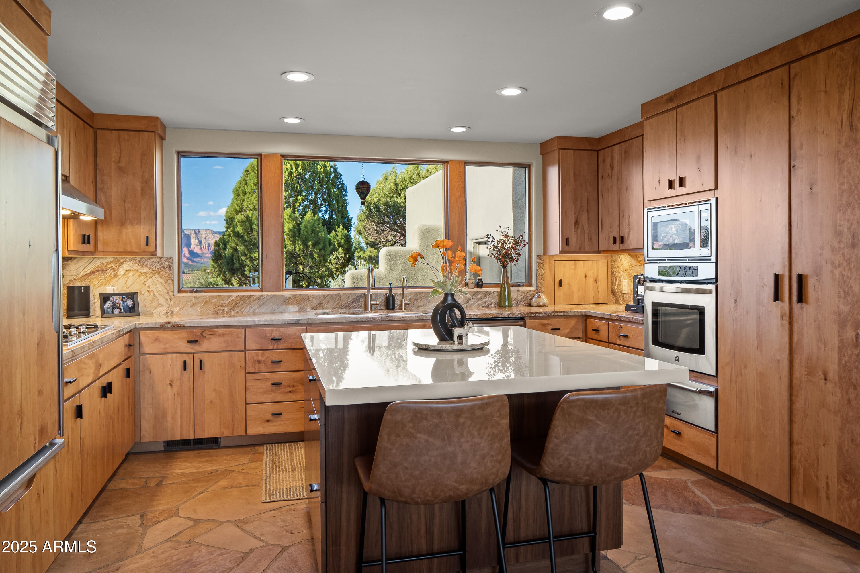 Sedona, Arizona, 86336, United States, 3 Bedrooms Bedrooms, ,4 BathroomsBathrooms,Residential,Active,1946525