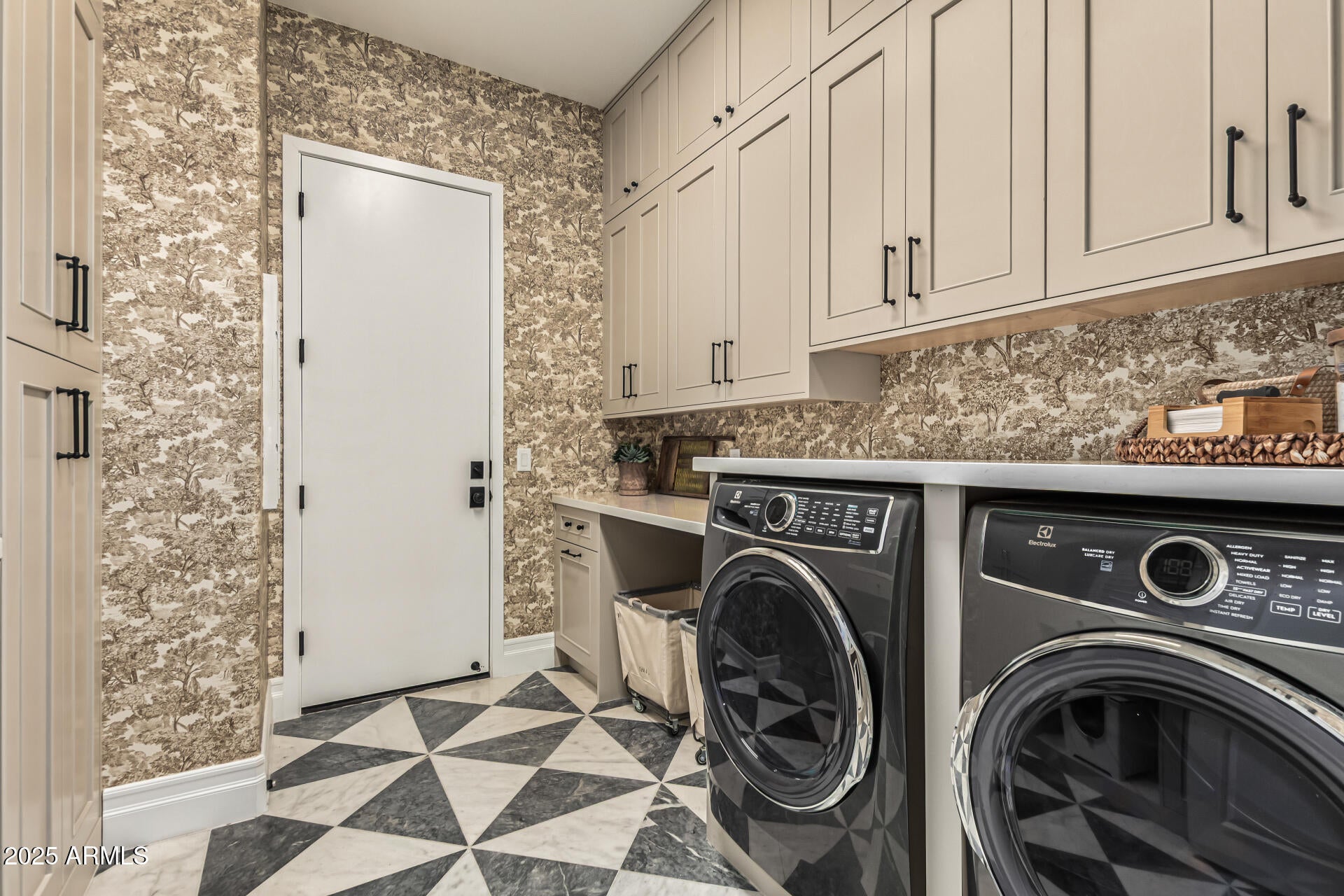 Gilbert, Arizona, 85297, United States, 3 Bedrooms Bedrooms, ,3 BathroomsBathrooms,Residential,Active,2007930