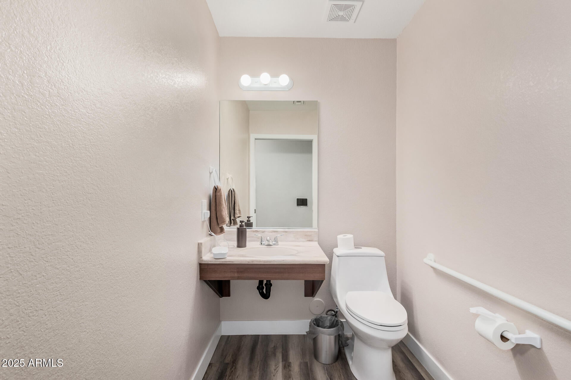 Mesa, Arizona, 85207, United States, 4 Bedrooms Bedrooms, ,3 BathroomsBathrooms,Residential,Active,1936410