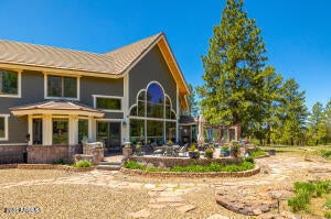 Flagstaff, Arizona, 86001, United States, 3 Bedrooms Bedrooms, ,4 BathroomsBathrooms,Residential,Active,2002669