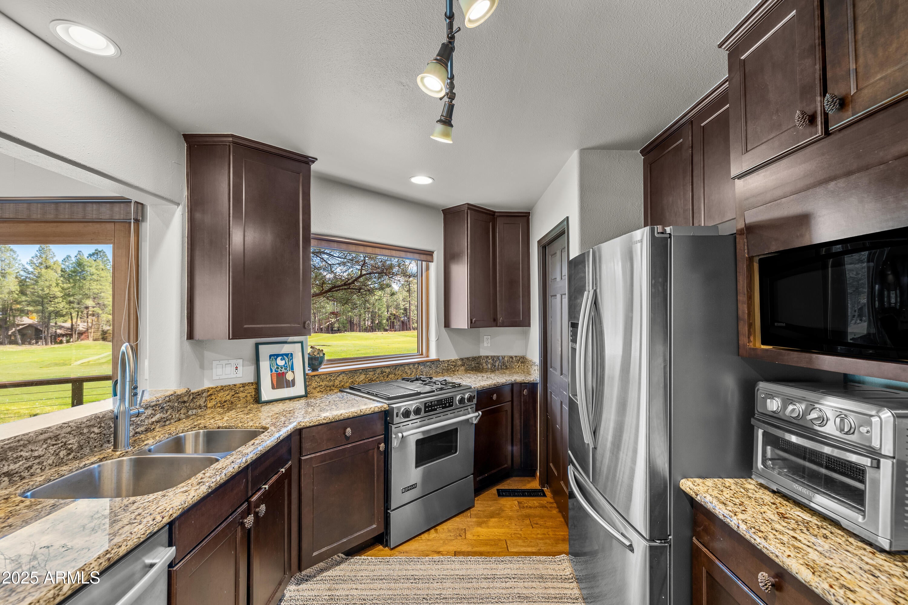 Flagstaff, Arizona, 86005, United States, 4 Bedrooms Bedrooms, ,4 BathroomsBathrooms,Residential,Active,1969772