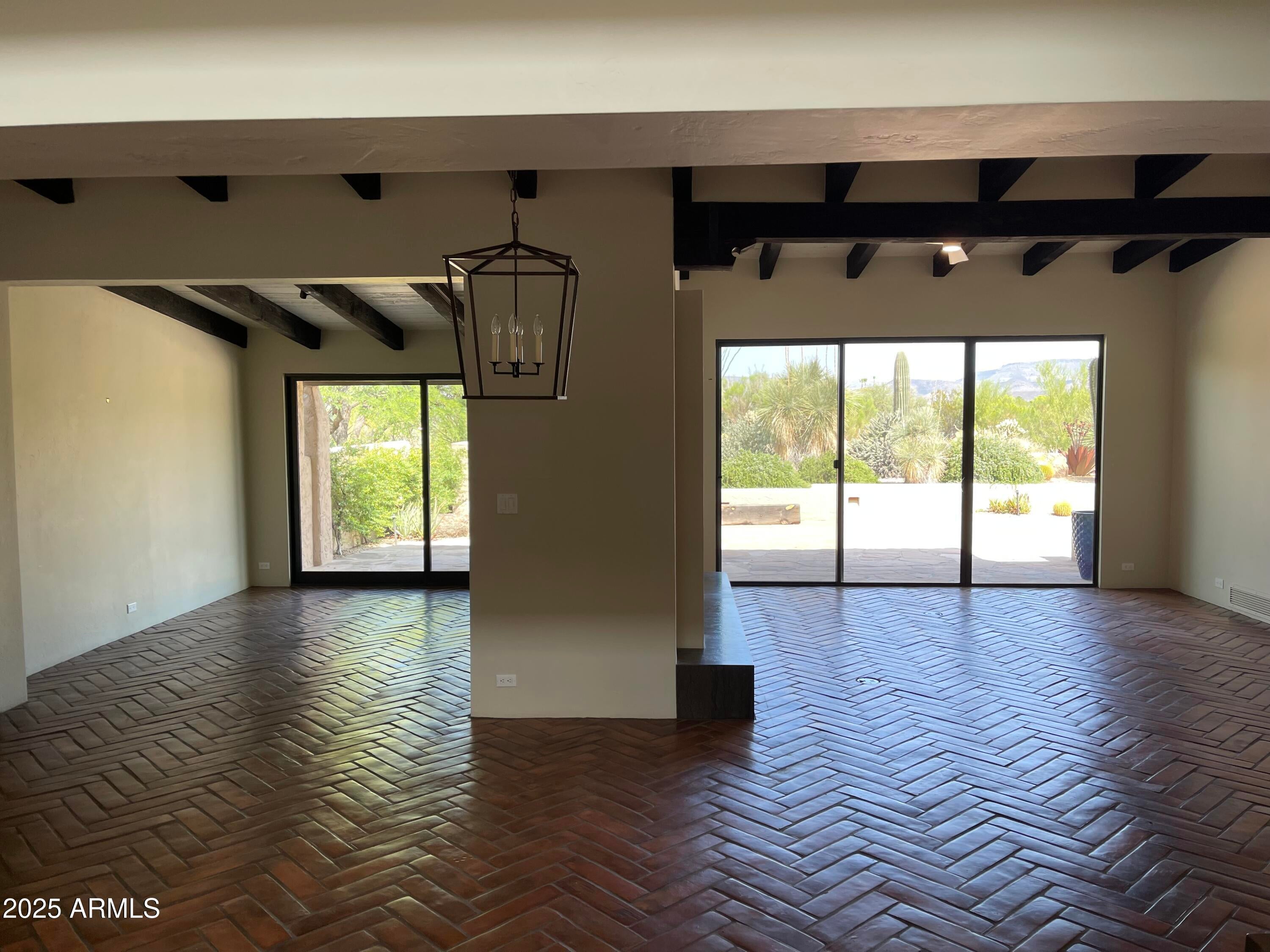 Carefree, Arizona, 85377, United States, 3 Bedrooms Bedrooms, ,3 BathroomsBathrooms,Residential,Active,1936429