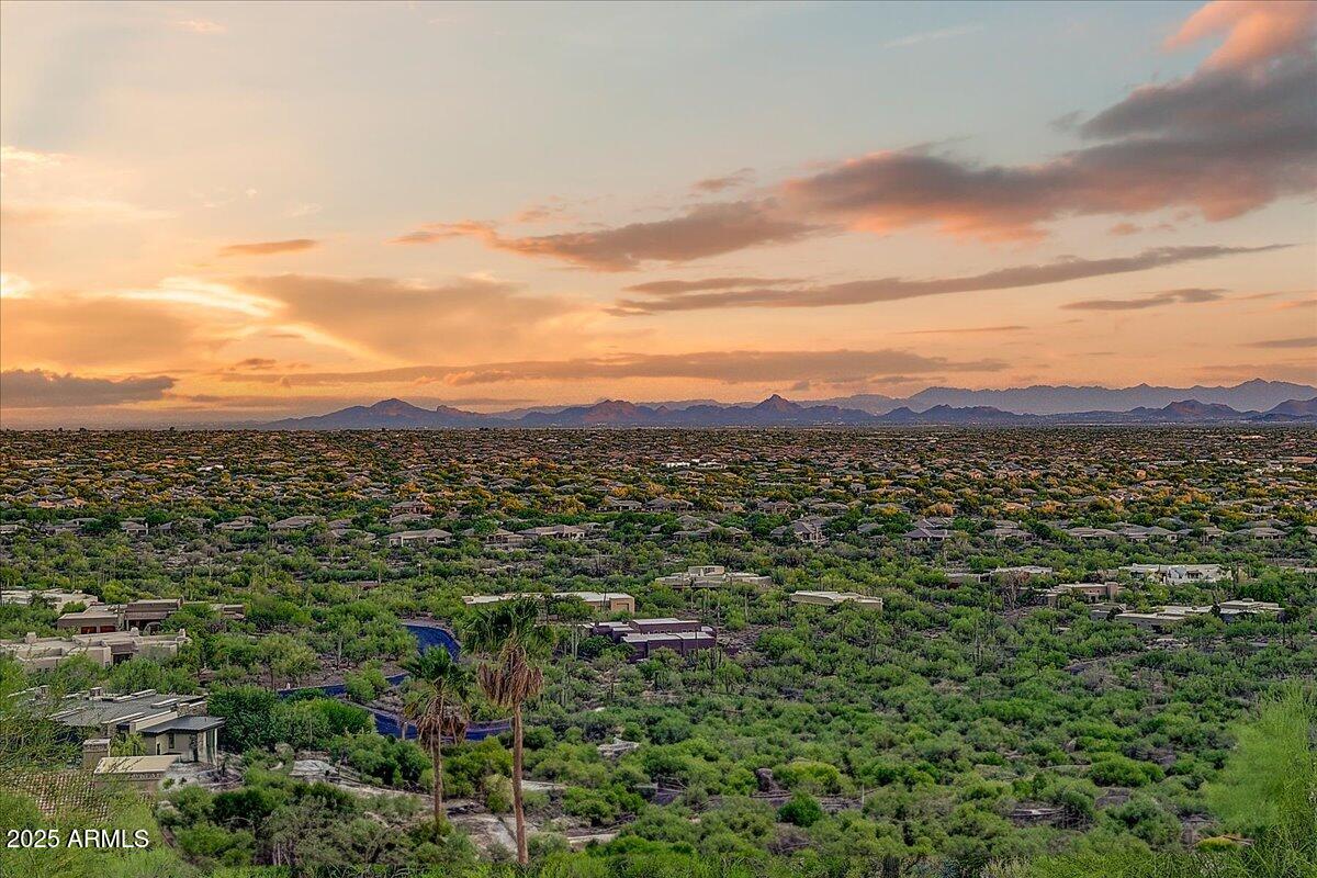 Carefree, Arizona, 85377, United States, 4 Bedrooms Bedrooms, ,5 BathroomsBathrooms,Residential,Active,1862909