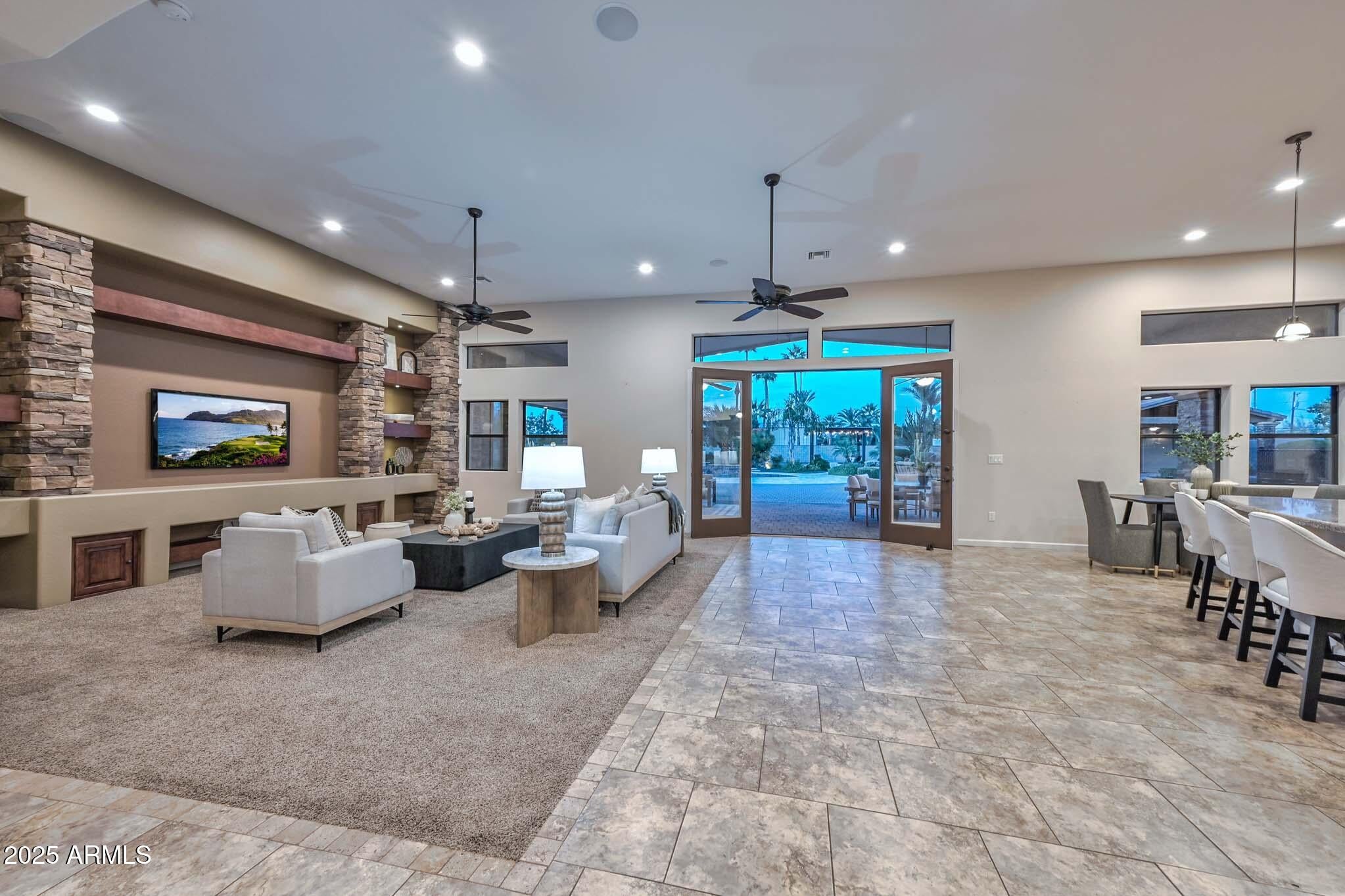 Phoenix, Arizona, 85032, United States, 5 Bedrooms Bedrooms, ,4 BathroomsBathrooms,Residential,Active,1993957