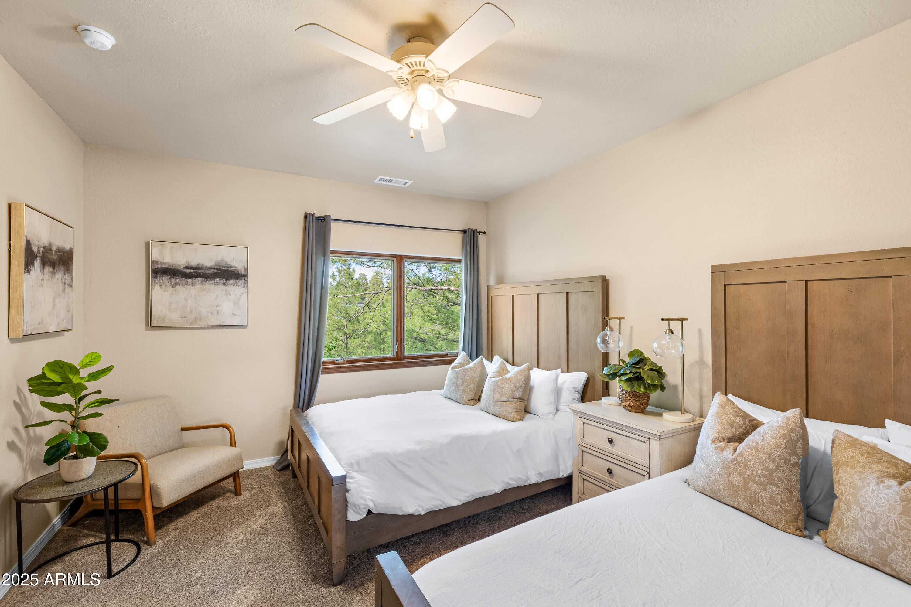 Flagstaff, Arizona, 86004, United States, 5 Bedrooms Bedrooms, ,5 BathroomsBathrooms,Residential,Active,1834471