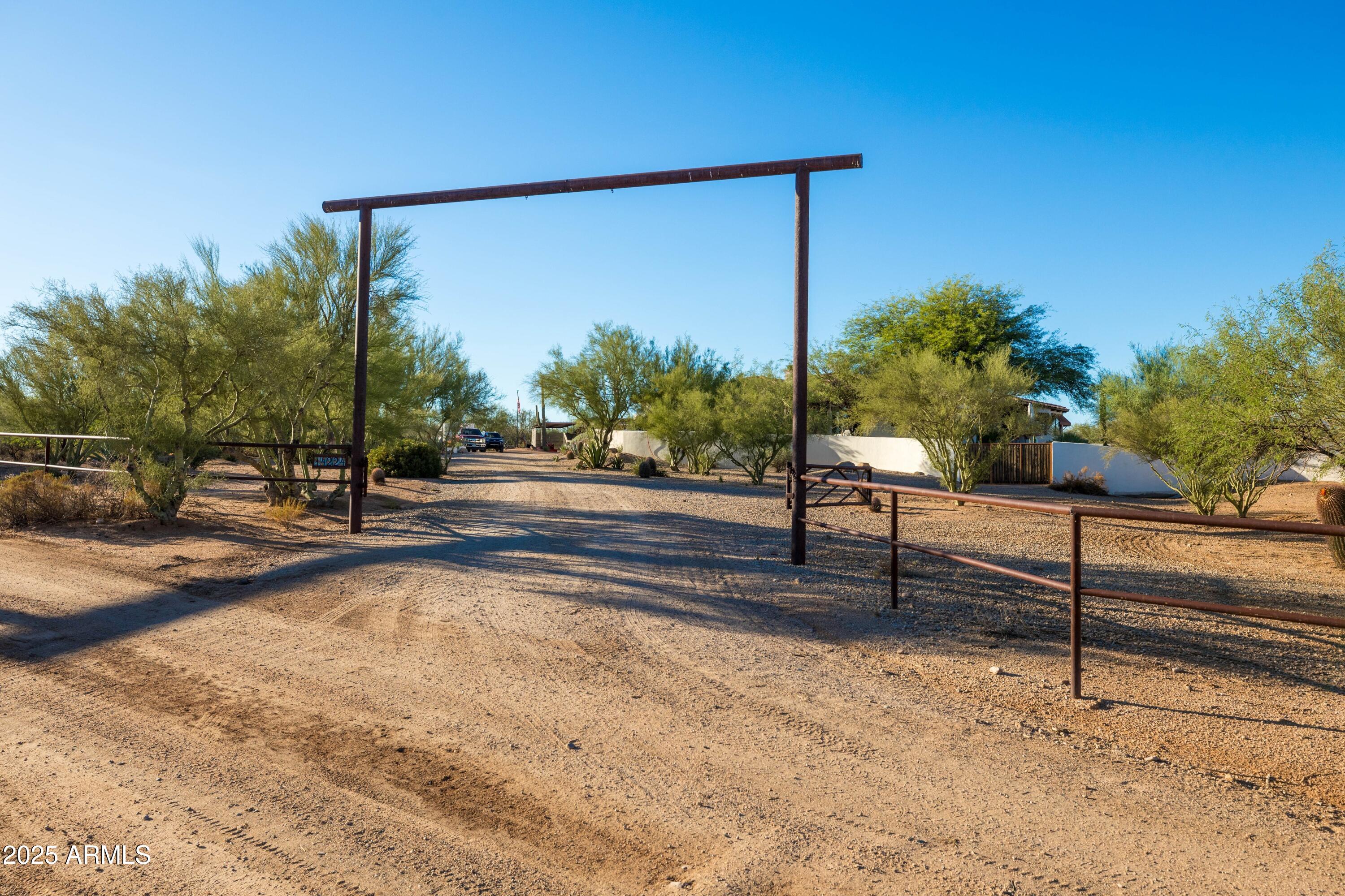 Scottsdale, Arizona, 85262, United States, 3 Bedrooms Bedrooms, ,3 BathroomsBathrooms,Residential,Active,1953013