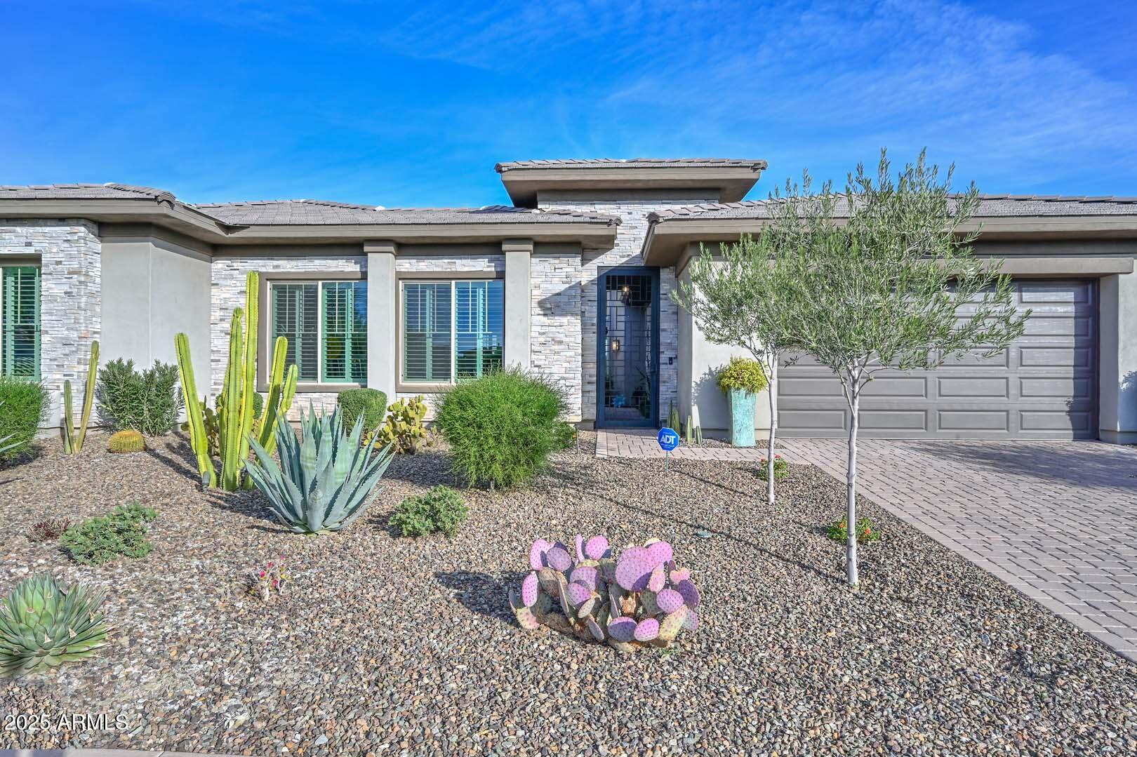 Peoria, Arizona, 85383, United States, 3 Bedrooms Bedrooms, ,4 BathroomsBathrooms,Residential,Active,2007344