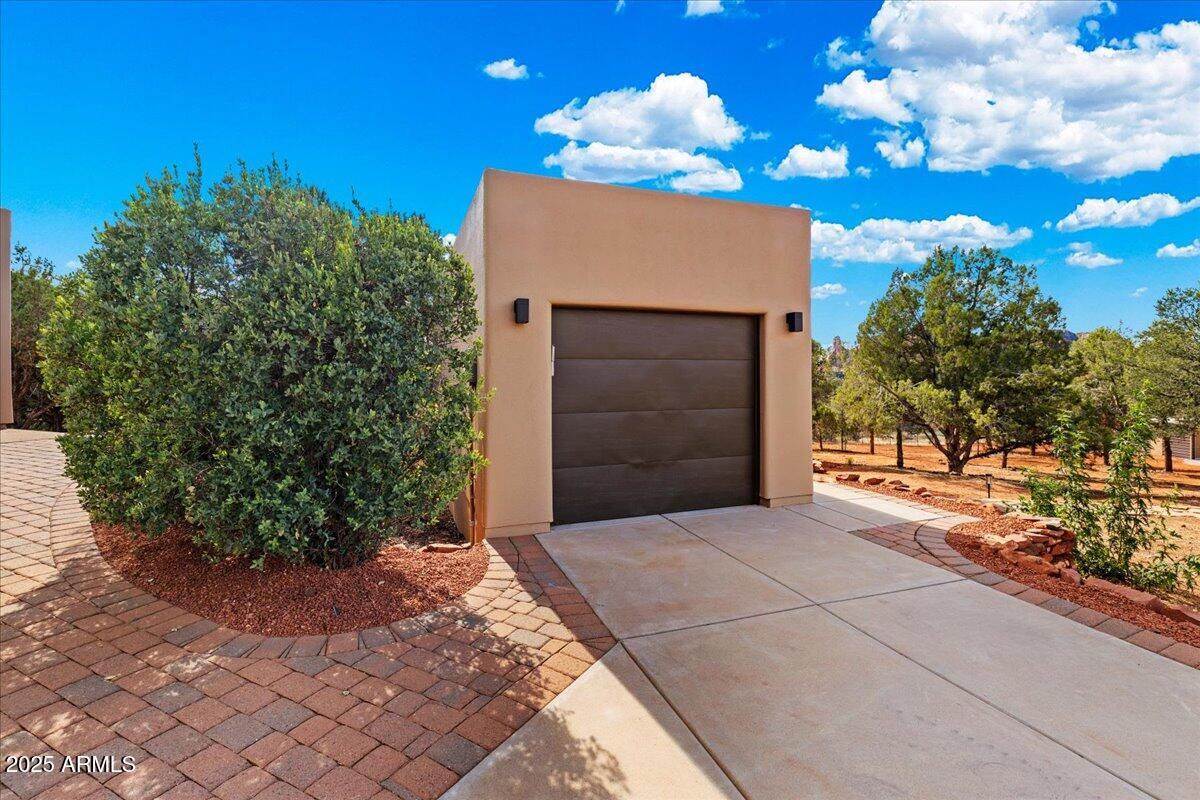 Sedona, Arizona, 86351, United States, 5 Bedrooms Bedrooms, ,6 BathroomsBathrooms,Residential,Active,1944107