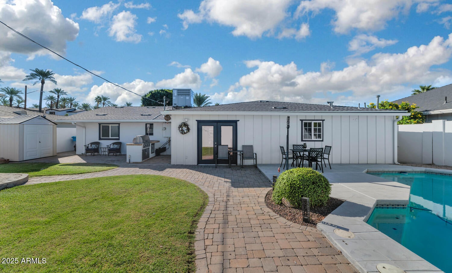 Phoenix, Arizona, 85018, United States, 4 Bedrooms Bedrooms, ,3 BathroomsBathrooms,Residential,Active,1990035