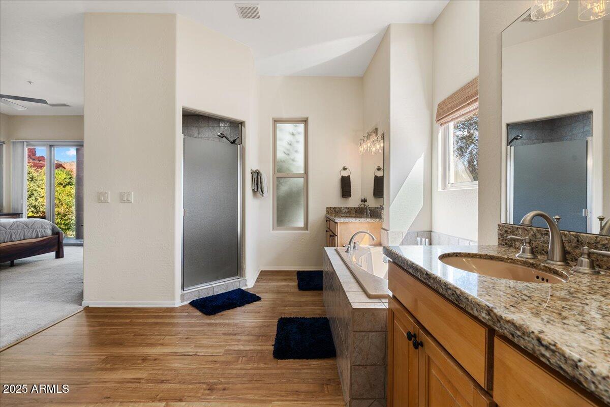 Sedona, Arizona, 86351, United States, 4 Bedrooms Bedrooms, ,3 BathroomsBathrooms,Residential,Active,1945516