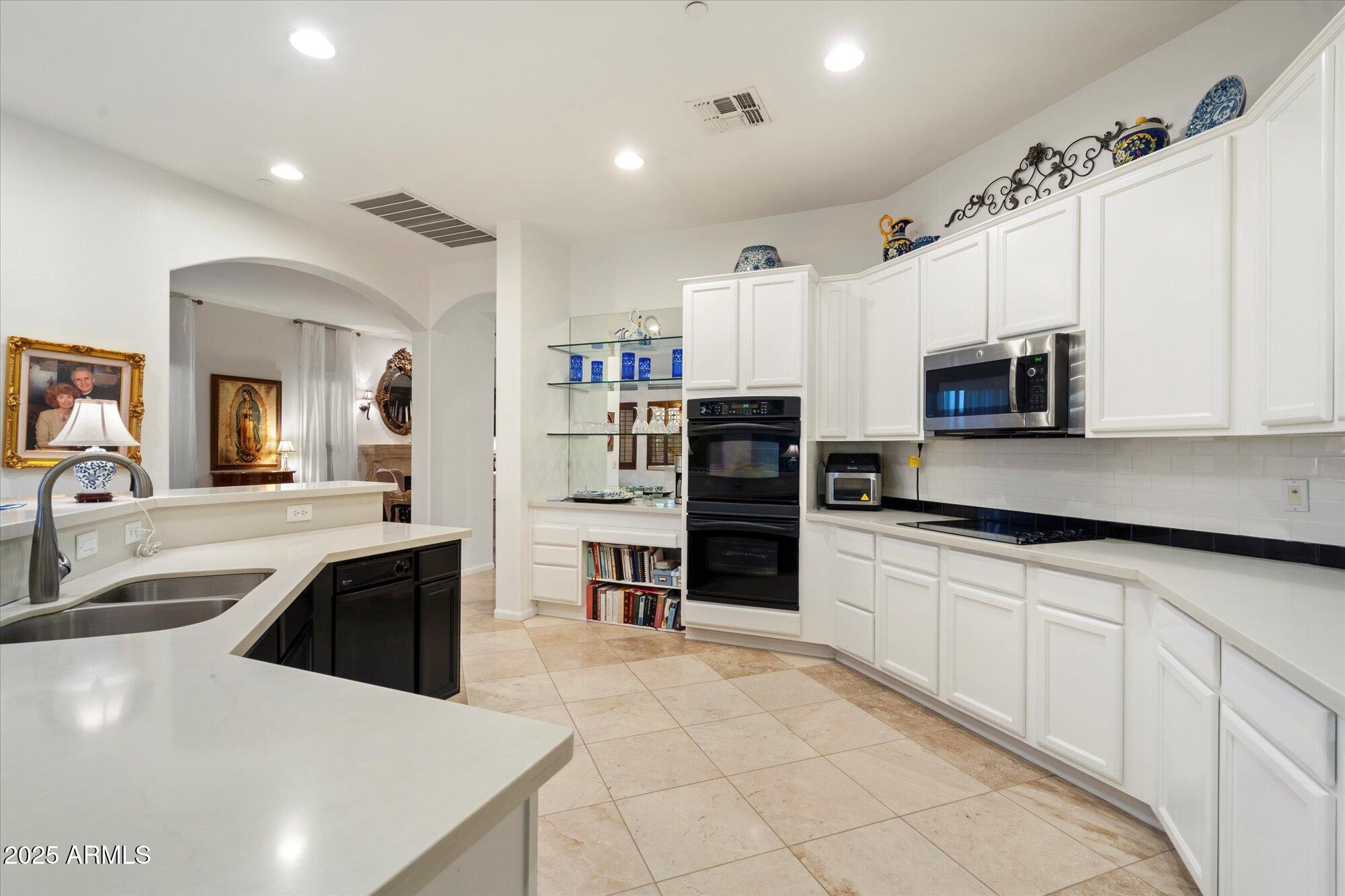 Phoenix, Arizona, 85050, United States, 4 Bedrooms Bedrooms, ,3 BathroomsBathrooms,Residential,Active,1973371