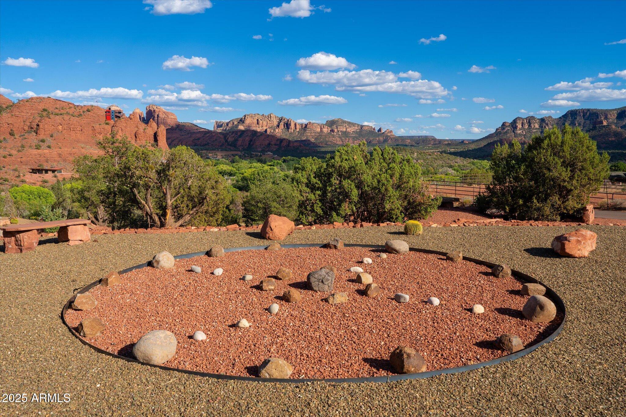 Sedona, Arizona, 86336, United States, 4 Bedrooms Bedrooms, ,4 BathroomsBathrooms,Residential,Active,1946435