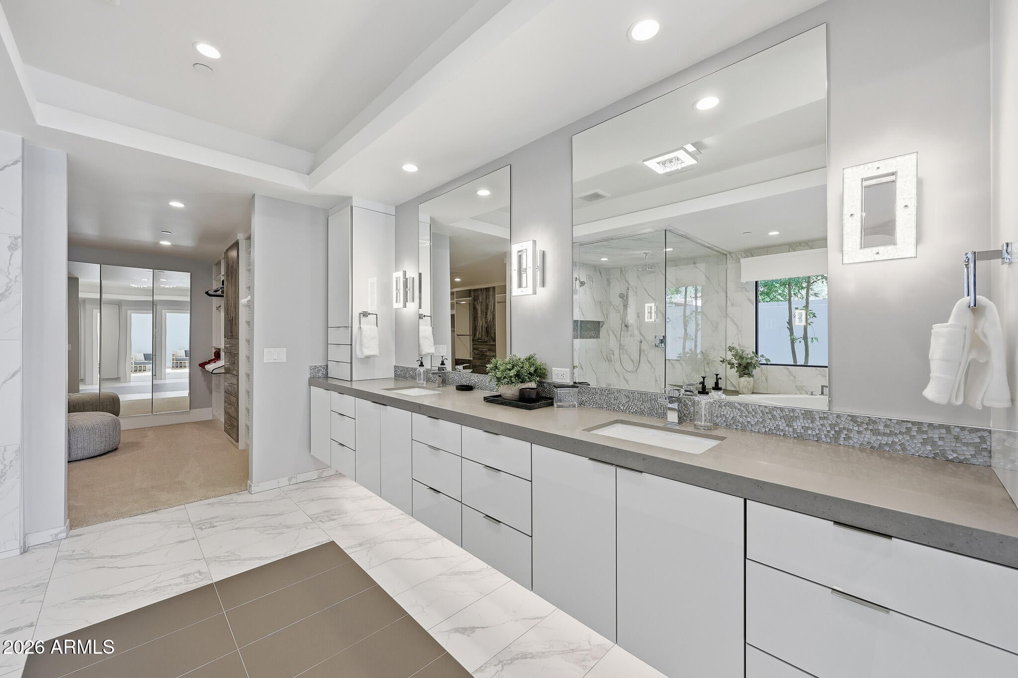 Phoenix, Arizona, 85018, United States, 6 Bedrooms Bedrooms, ,6 BathroomsBathrooms,Residential,Active,2012488