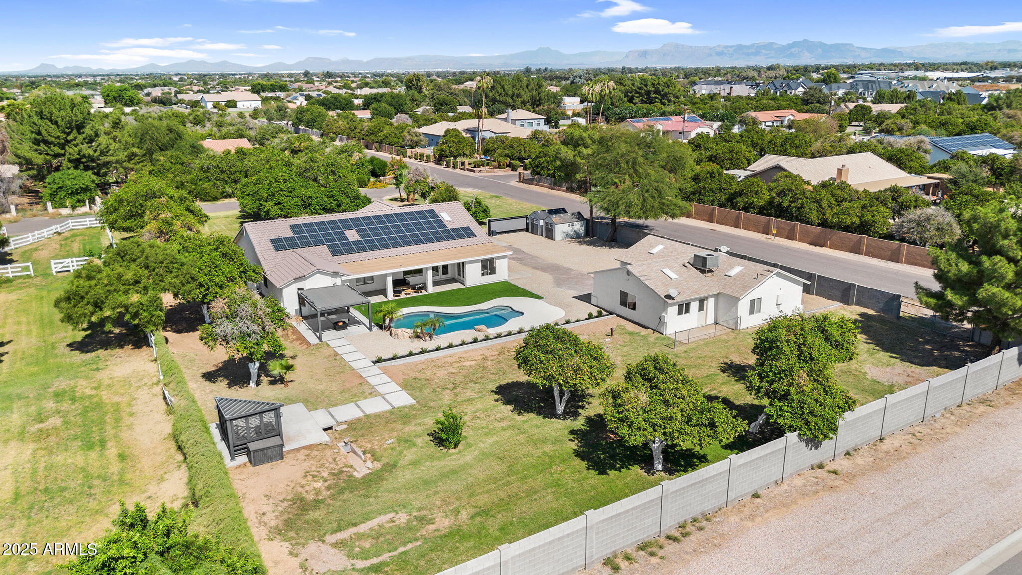 Gilbert, Arizona, 85298, United States, 5 Bedrooms Bedrooms, ,3 BathroomsBathrooms,Residential,Pending,2006857