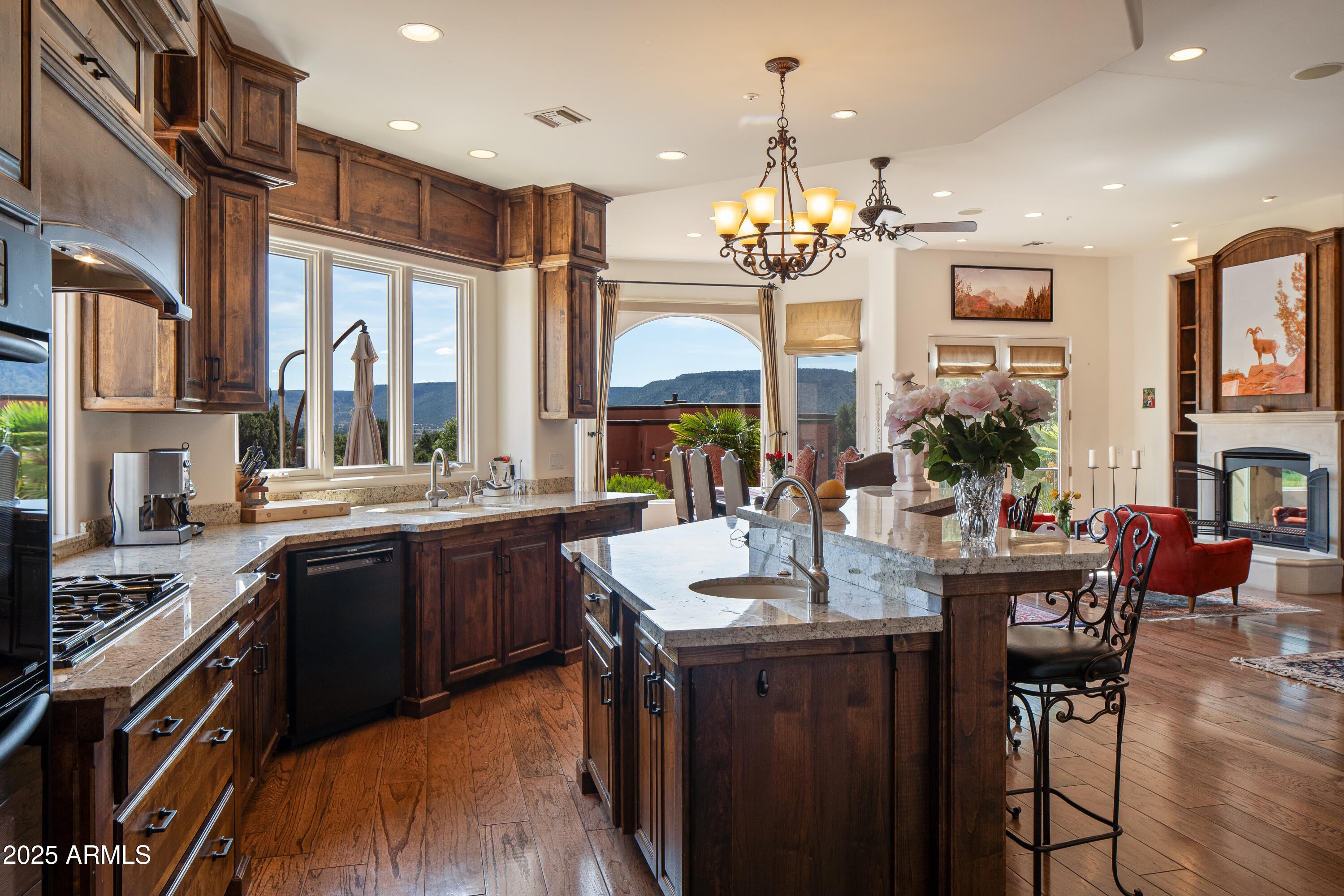 Sedona, Arizona, 86351, United States, 3 Bedrooms Bedrooms, ,3 BathroomsBathrooms,Residential,Active,1926904
