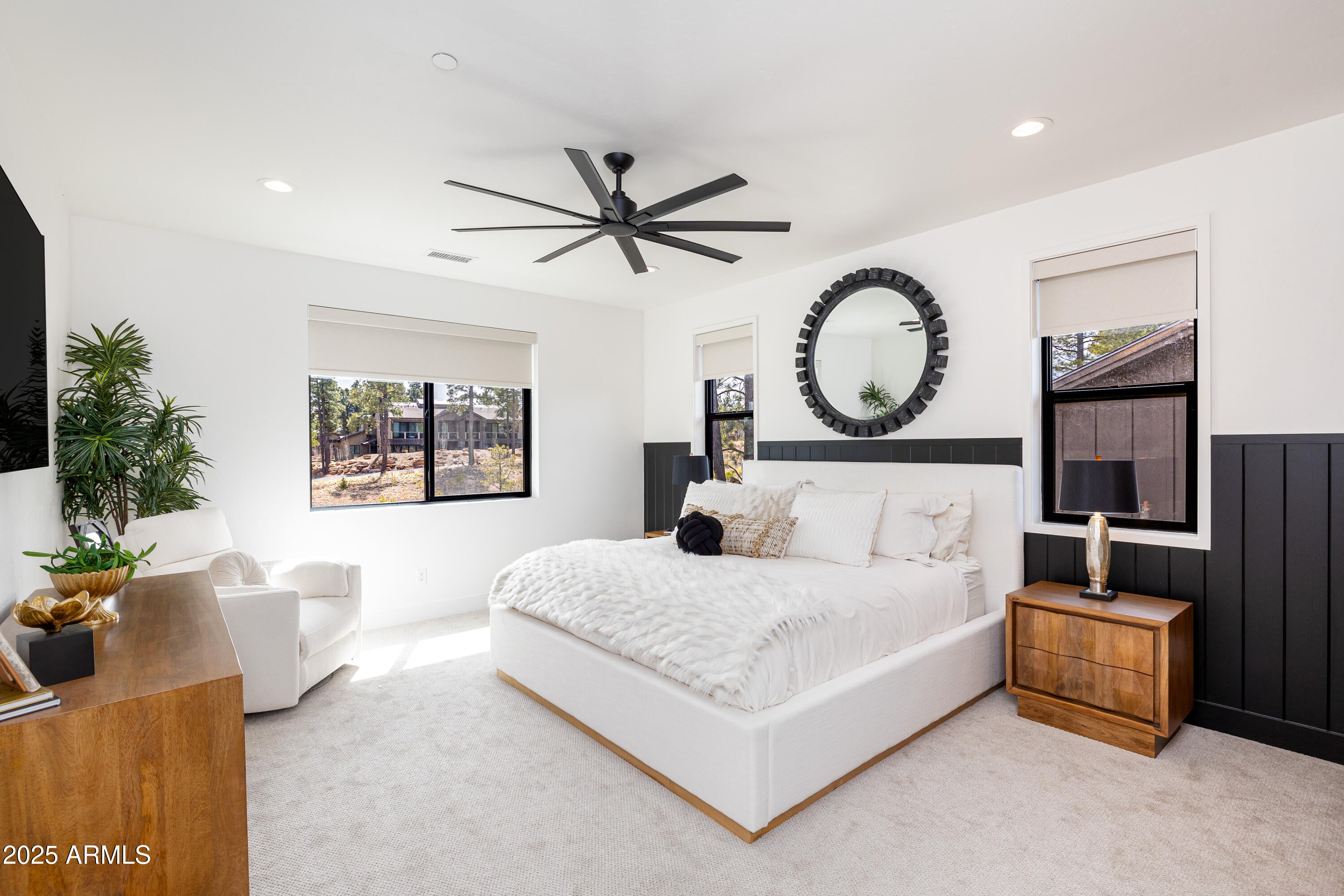 Flagstaff, Arizona, 86005, United States, 5 Bedrooms Bedrooms, ,4 BathroomsBathrooms,Residential,Active,1972167