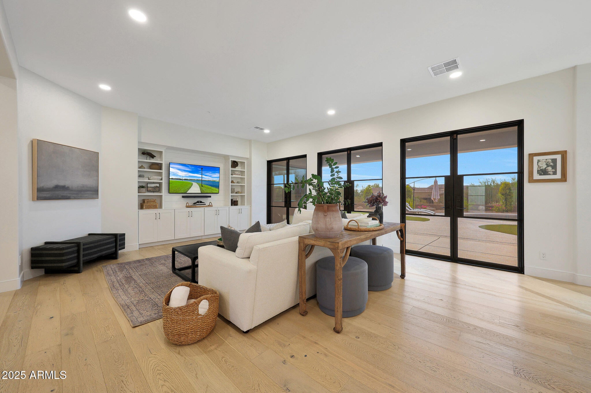 Scottsdale, Arizona, 85255, United States, 4 Bedrooms Bedrooms, ,3 BathroomsBathrooms,Residential,Active,1922308