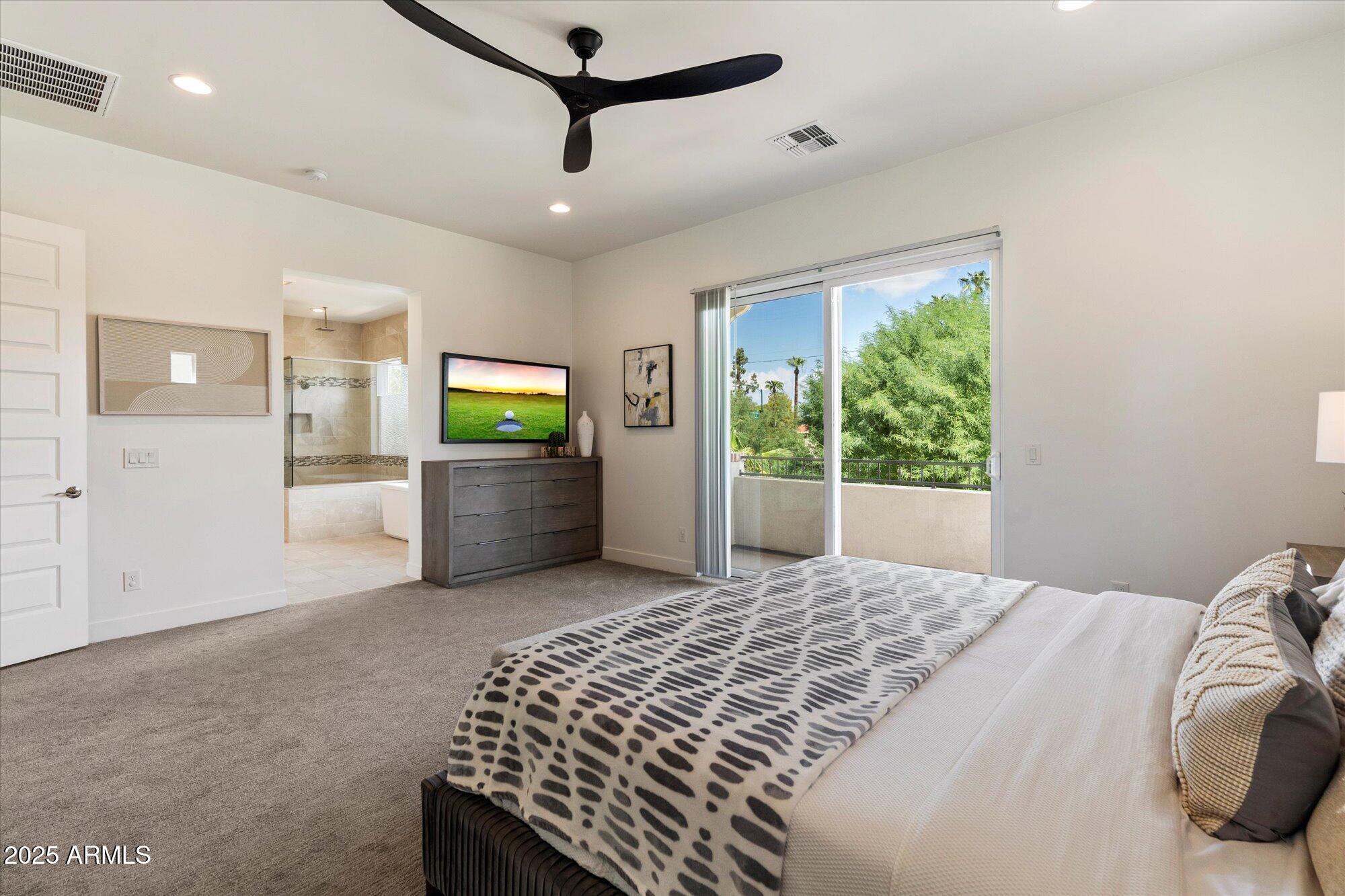 Phoenix, Arizona, 85021, United States, 4 Bedrooms Bedrooms, ,5 BathroomsBathrooms,Residential,Active,1929685